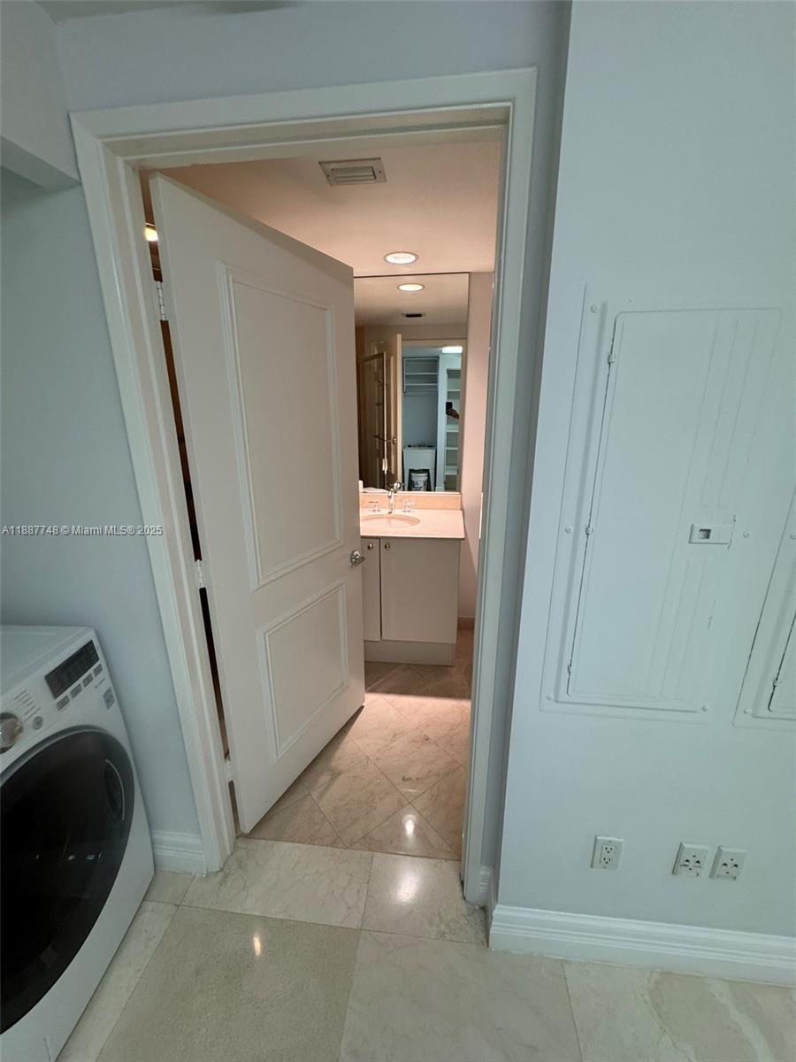 791 Crandon Blvd #1506, Key Biscayne FL 33149