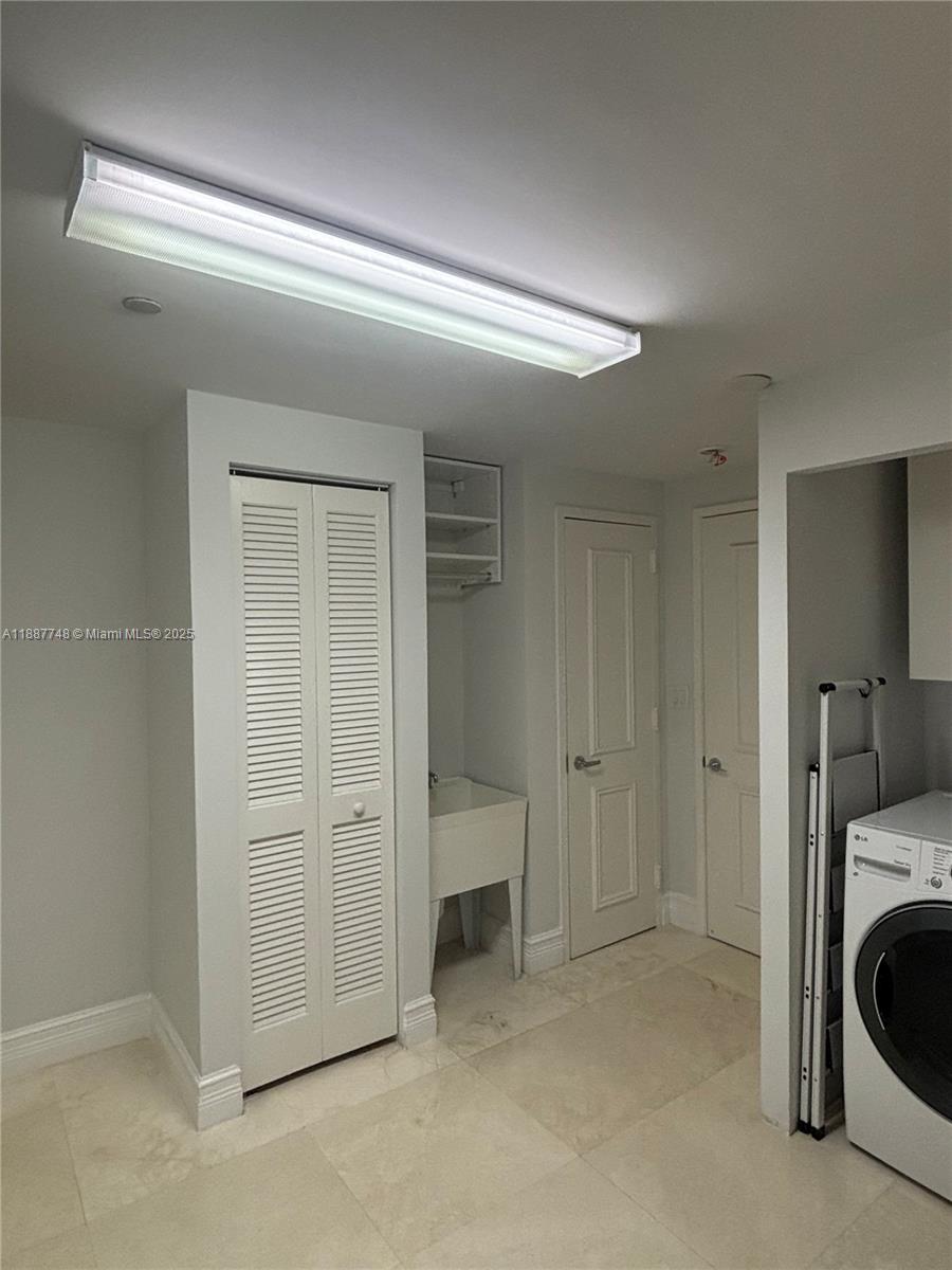 791 Crandon Blvd #1506, Key Biscayne FL 33149