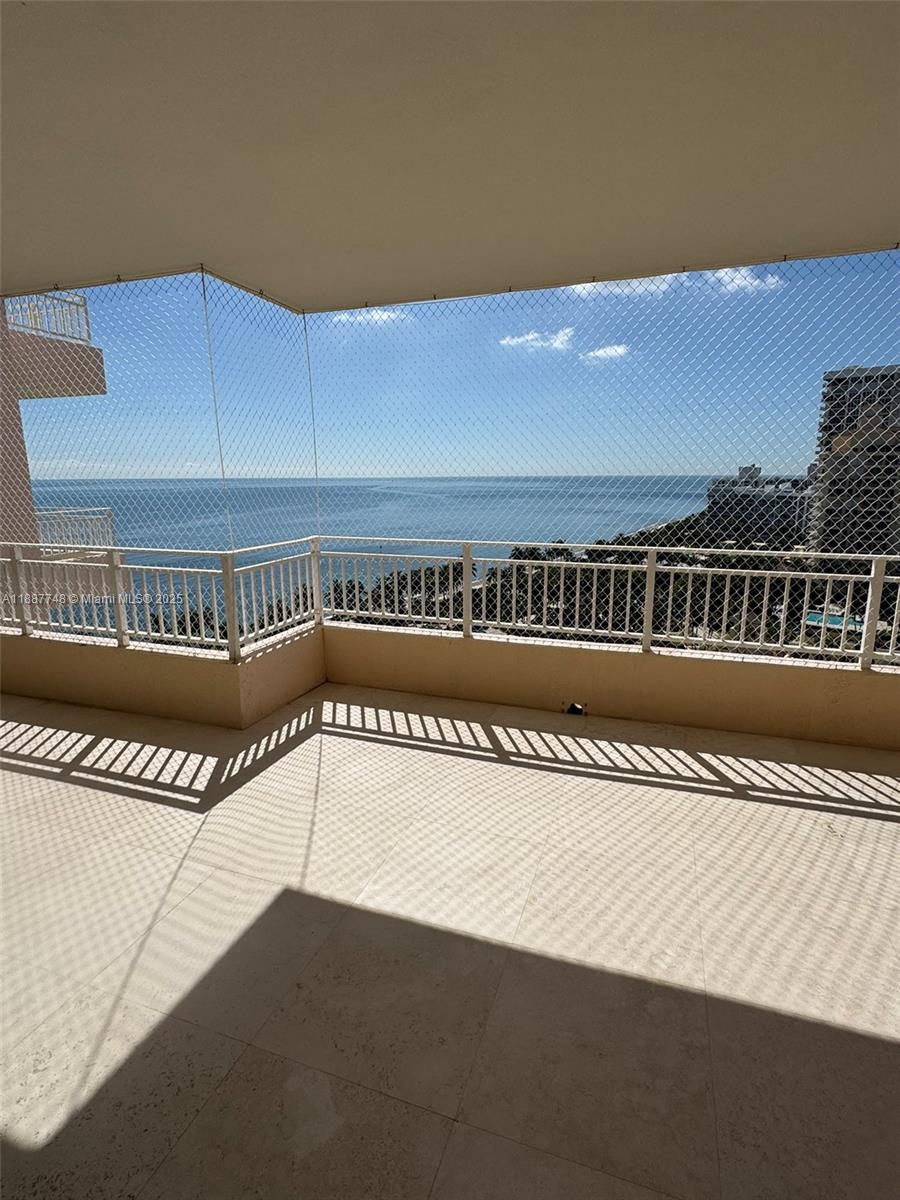791 Crandon Blvd #1506, Key Biscayne FL 33149