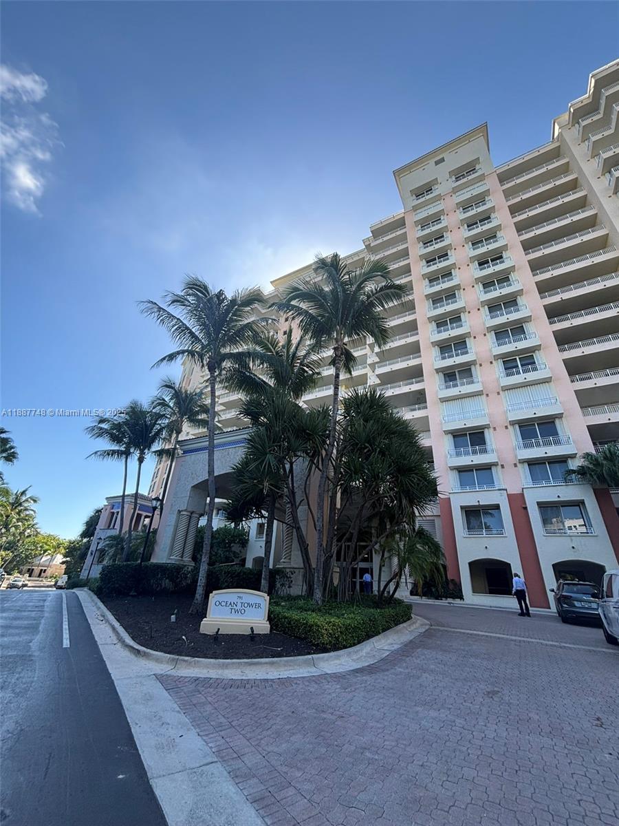 791 Crandon Blvd #1506, Key Biscayne FL 33149