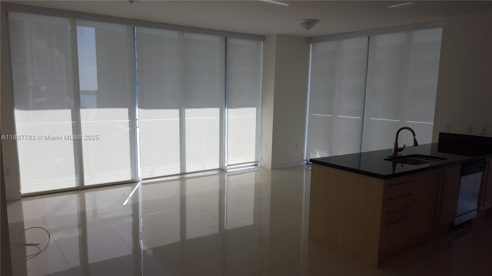 79 SW 12 ST #1506-S, Miami FL 33130