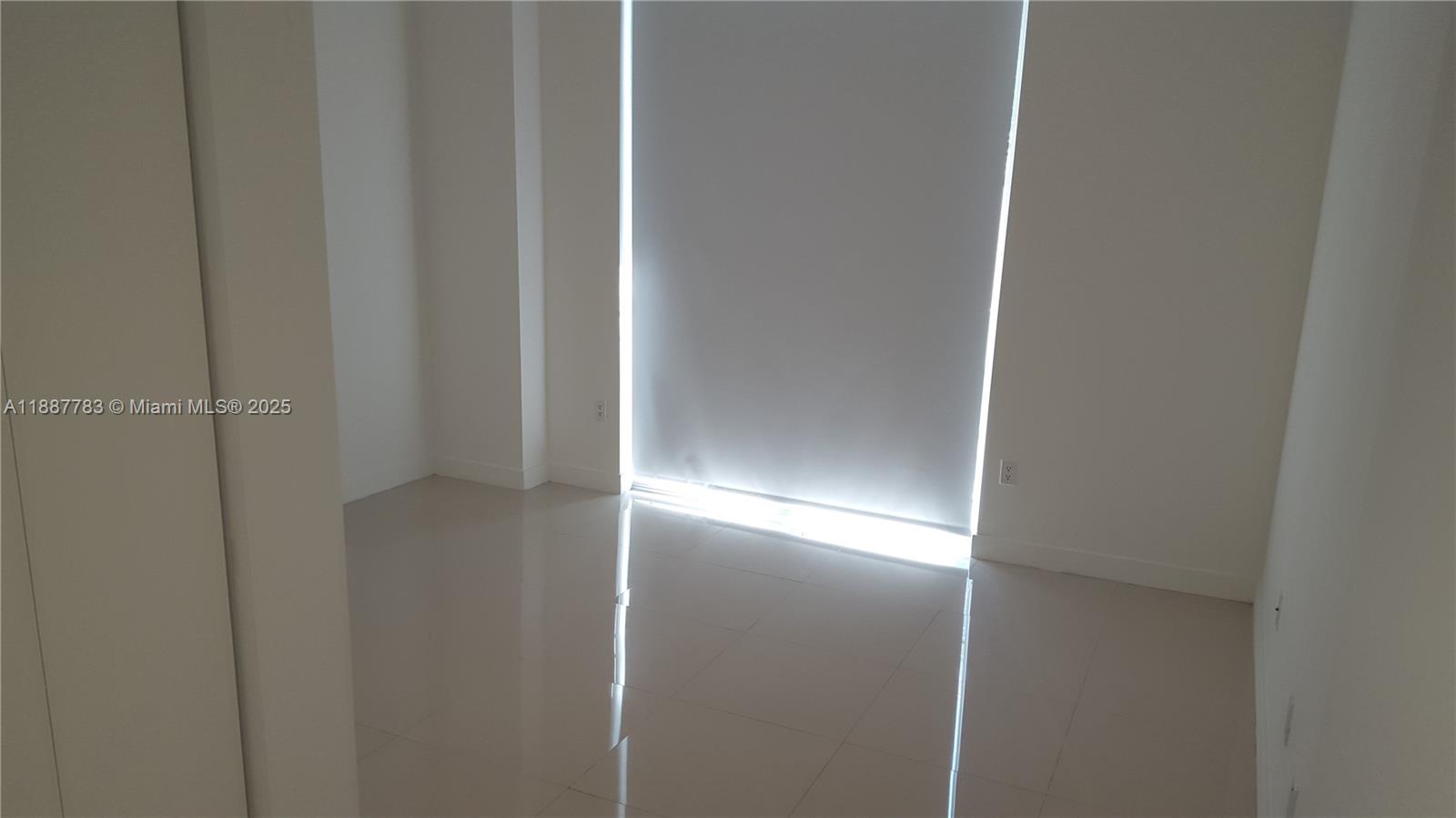 79 SW 12 ST #1506-S, Miami FL 33130
