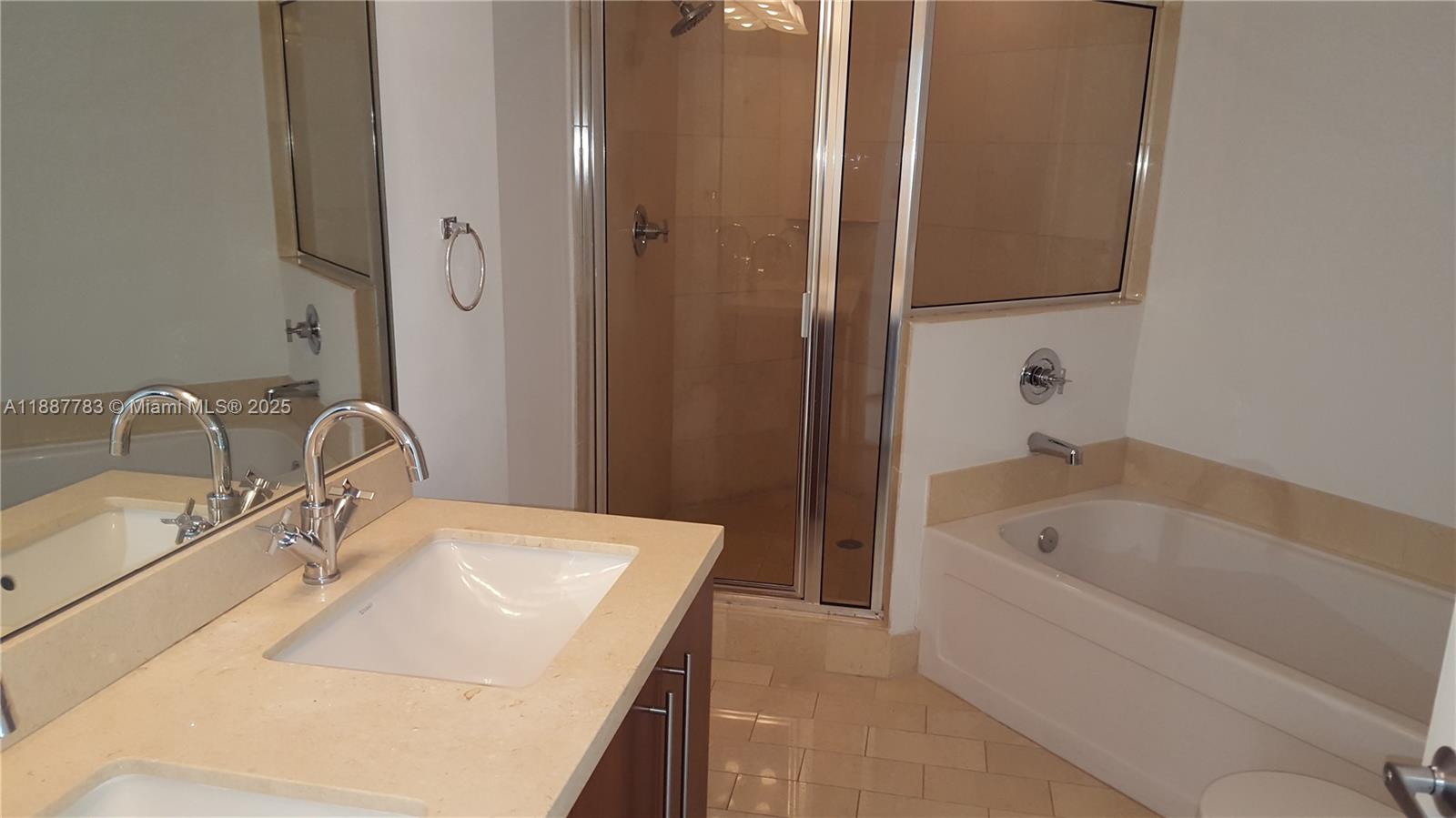 79 SW 12 ST #1506-S, Miami FL 33130