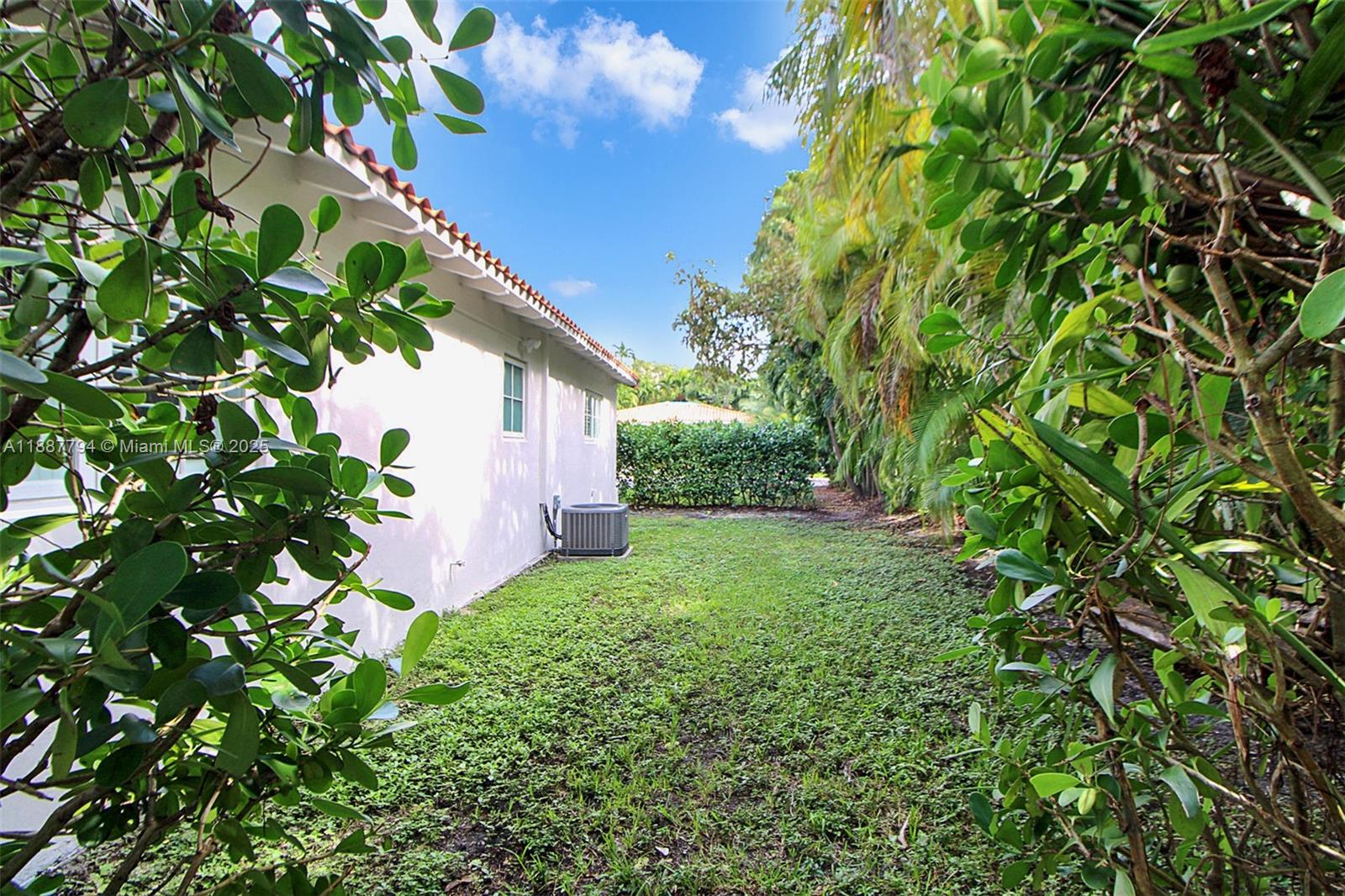 1110 Wallace St, Coral Gables FL 33134
