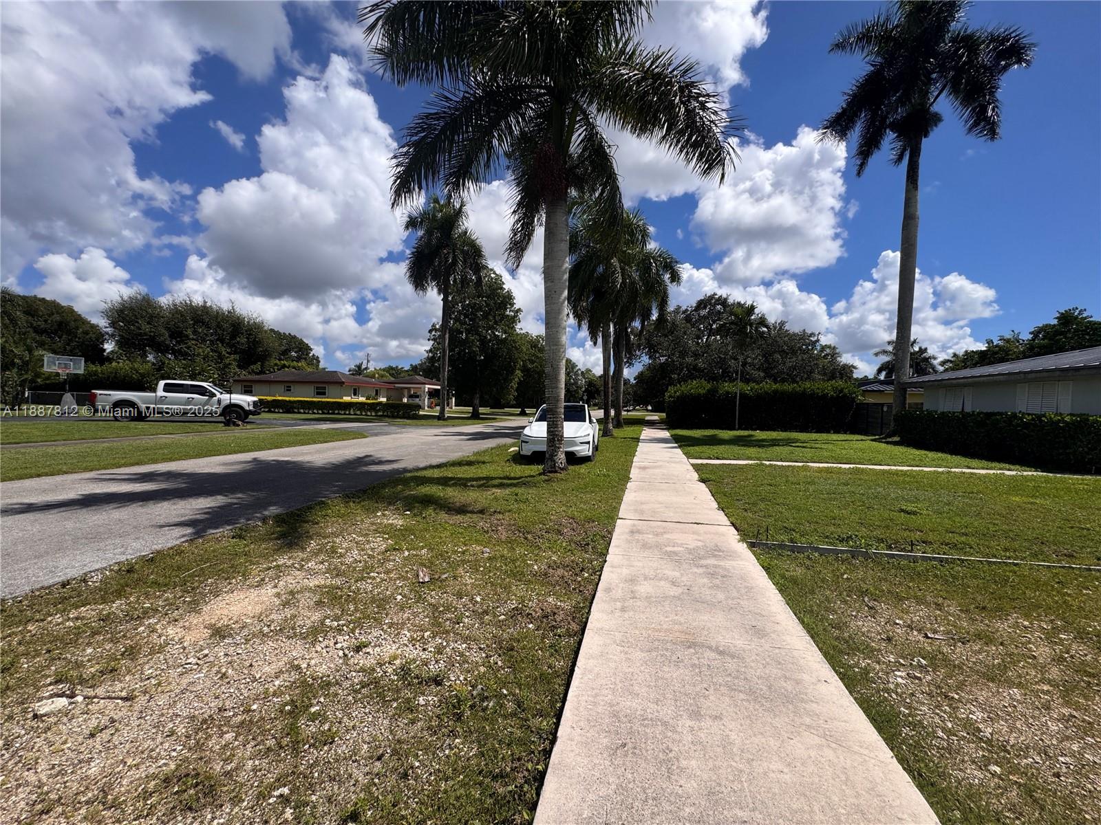 444 NW 21st St, Homestead FL 33030