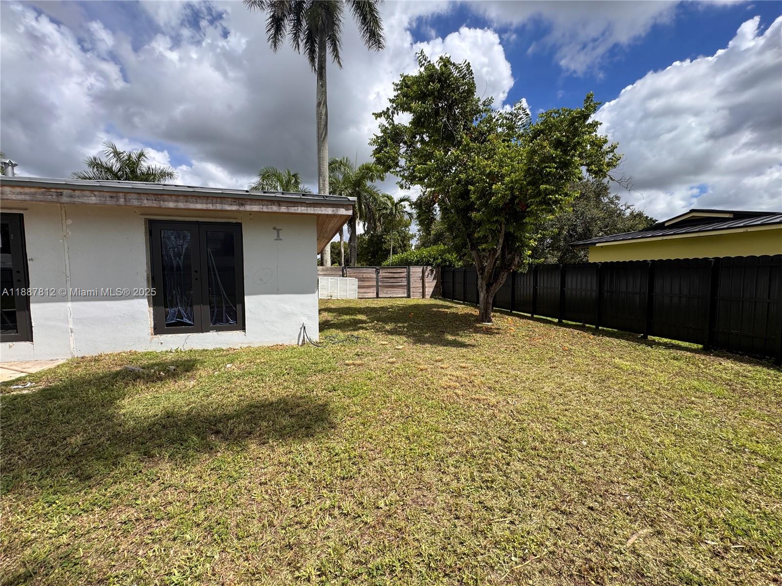 444 NW 21st St, Homestead FL 33030