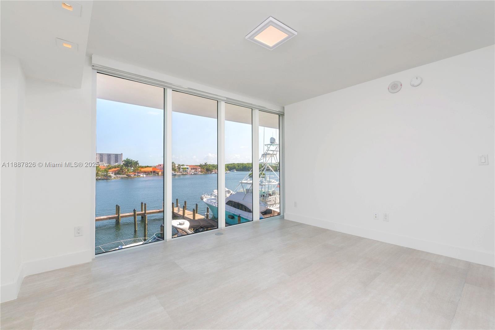 400 Sunny Isles Blvd #121, Sunny Isles Beach FL 33160