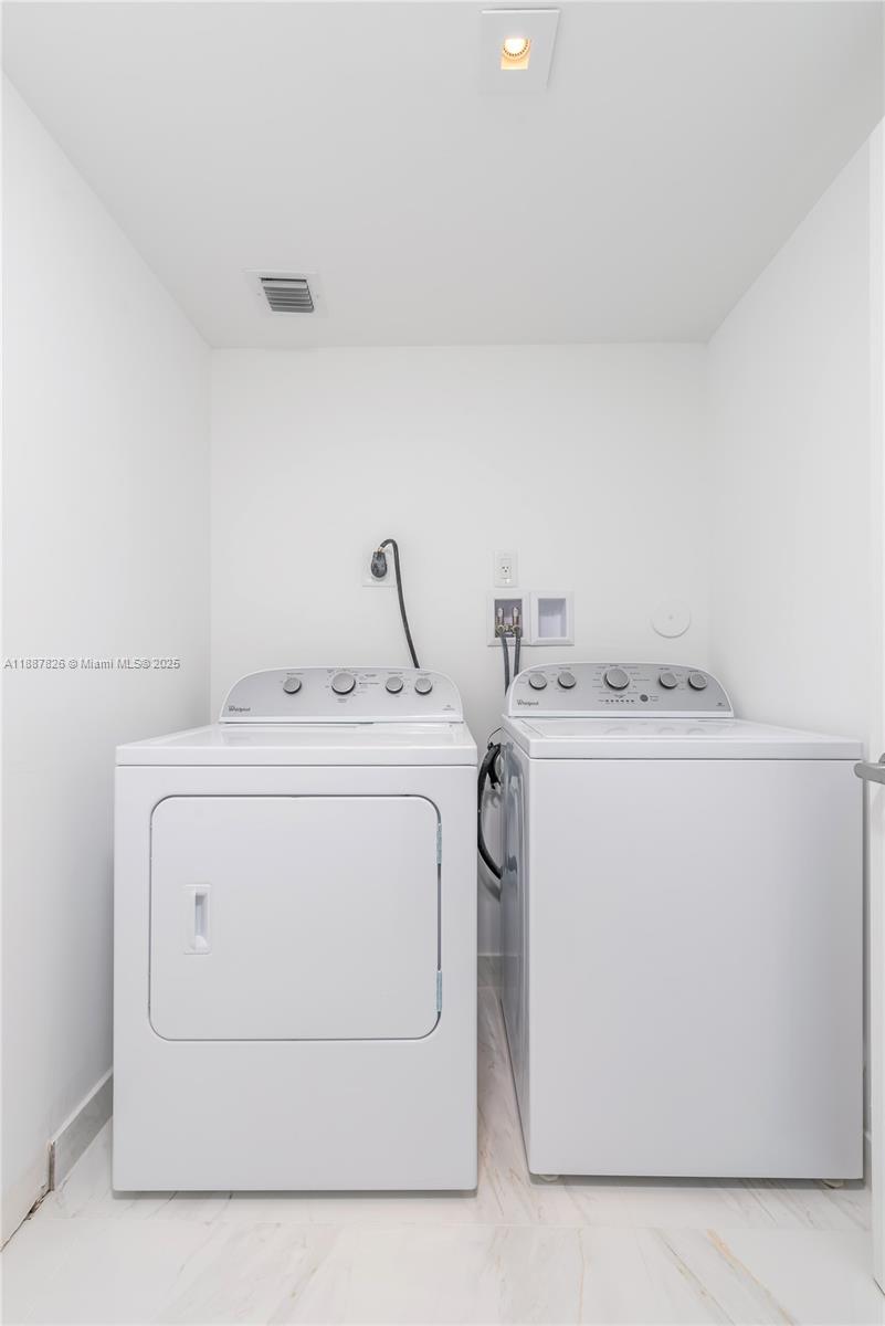 400 Sunny Isles Blvd #121, Sunny Isles Beach FL 33160