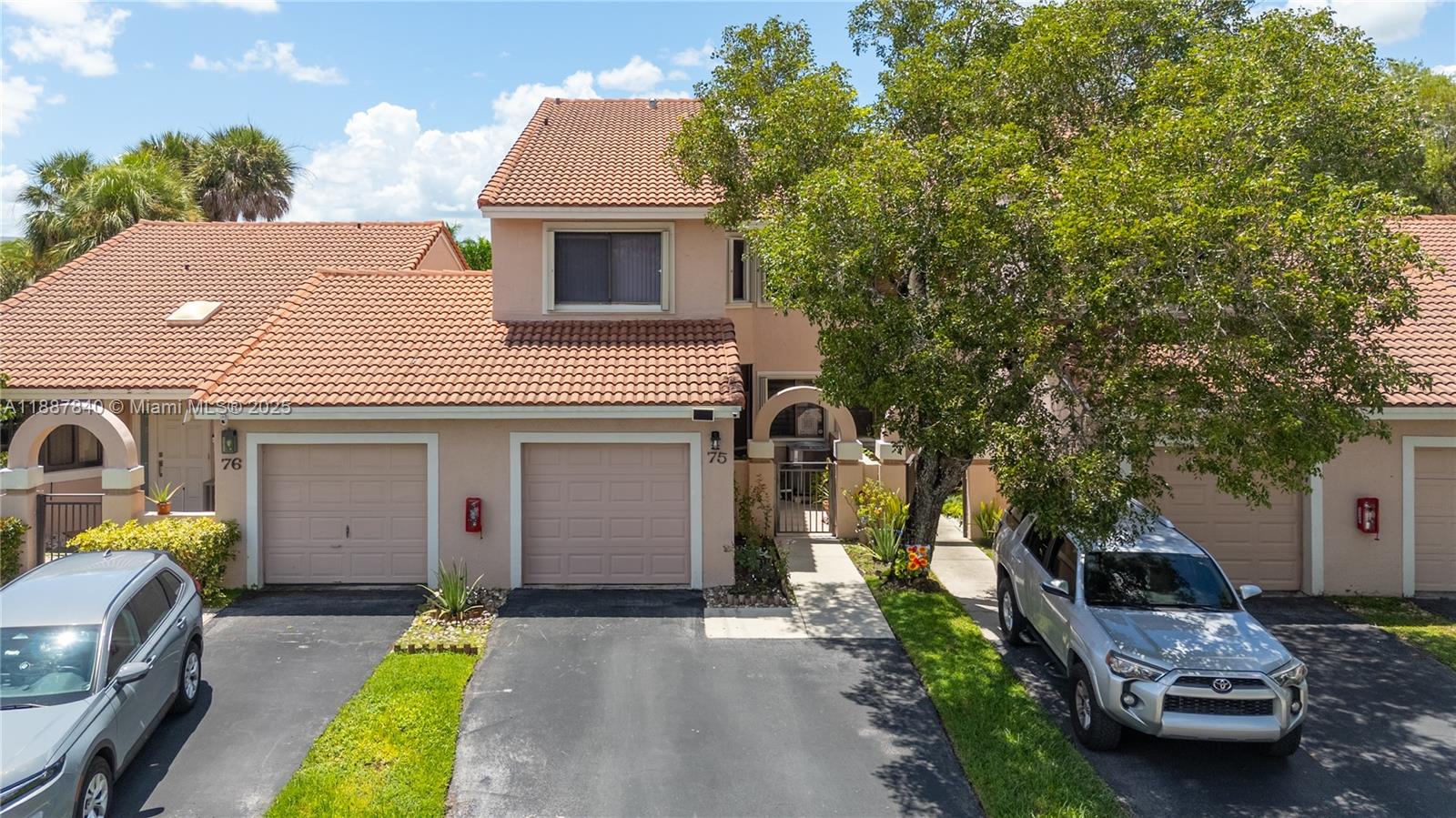 16624 Greens Edge Cir #75, Weston FL 33326
