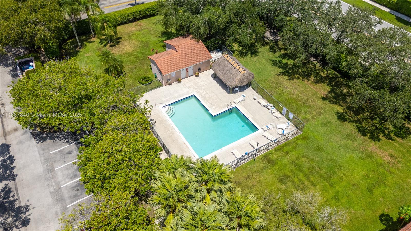16624 Greens Edge Cir #75, Weston FL 33326