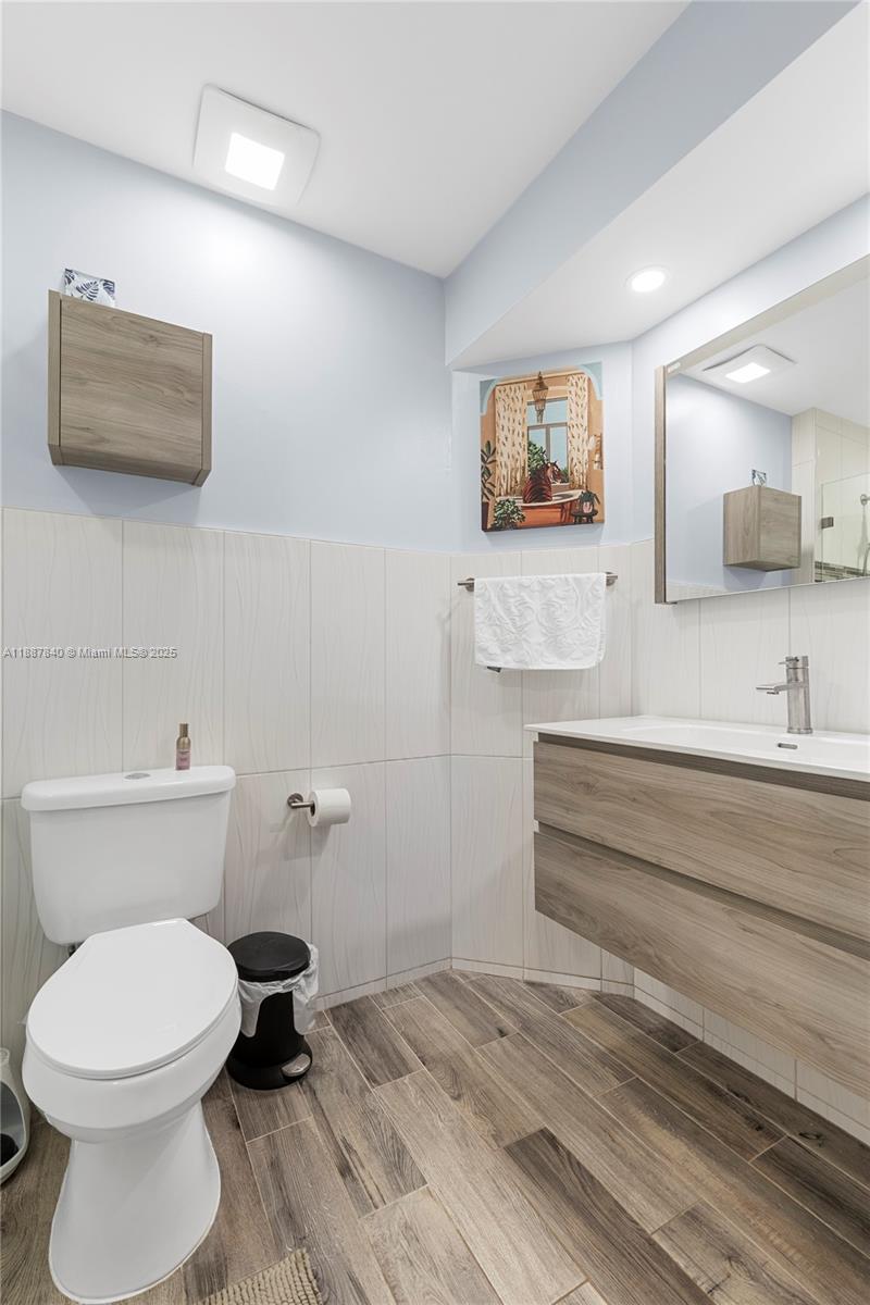 16624 Greens Edge Cir #75, Weston FL 33326
