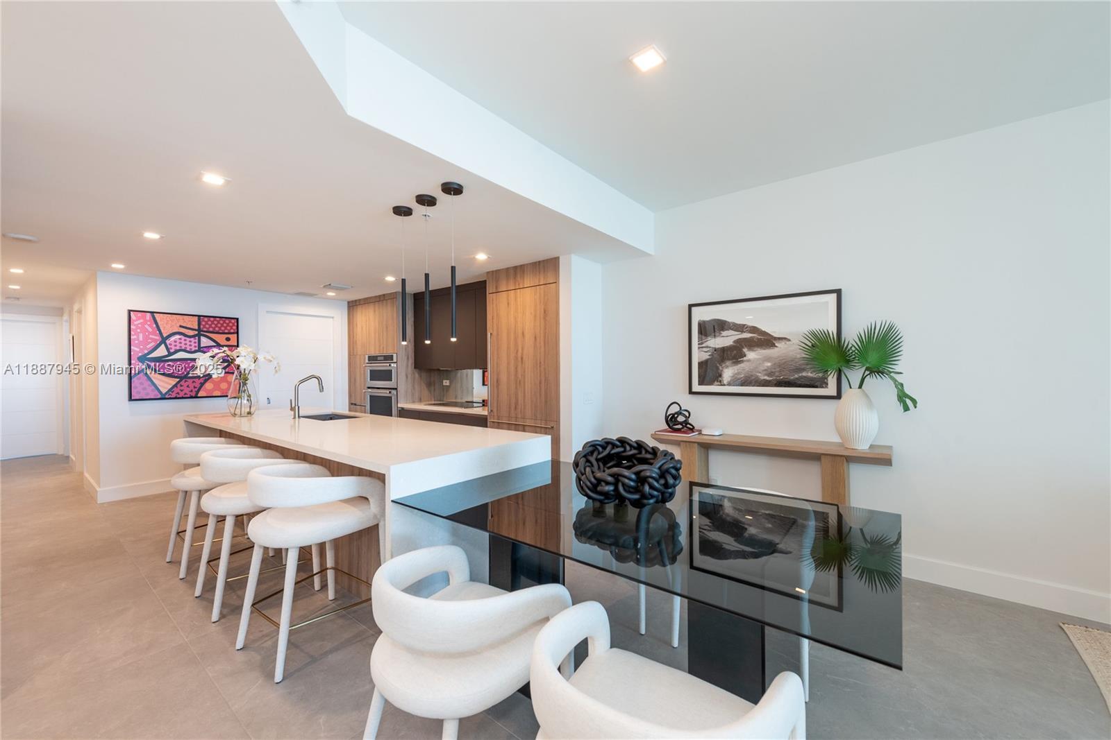 3801 Collins Ave #1502, Miami Beach FL 33140