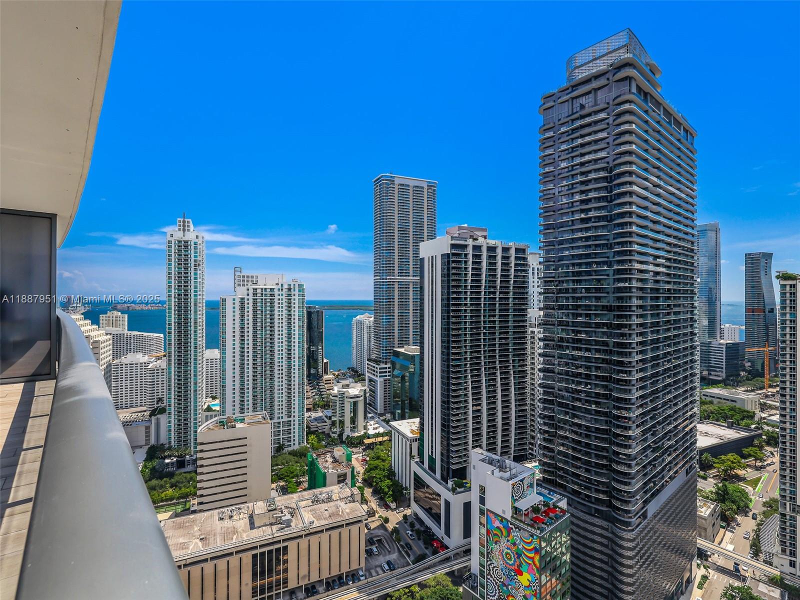 45 SW 9th St #3905, Miami FL 33130