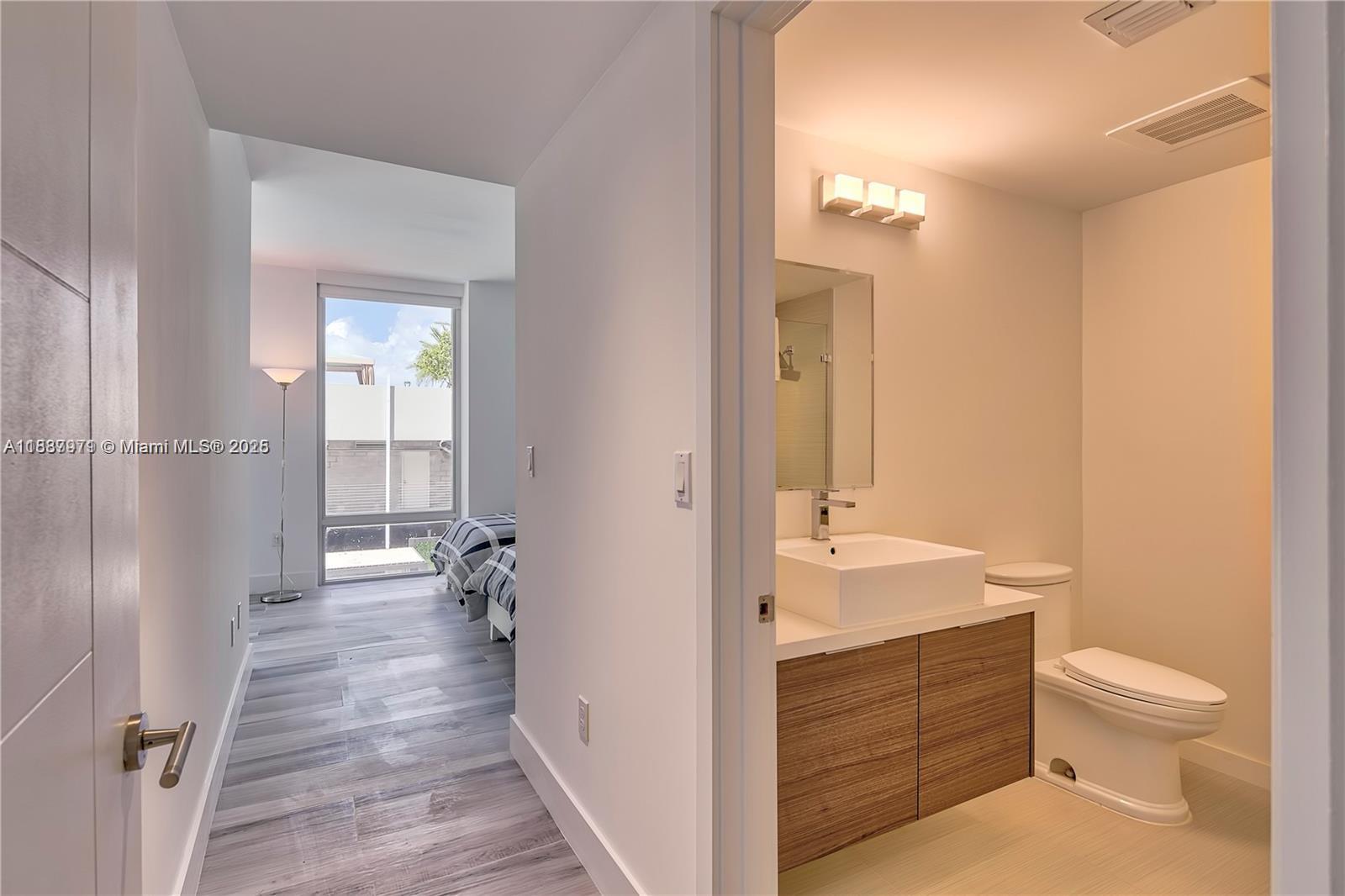1010 SW 2nd Ave #609, Miami FL 33130