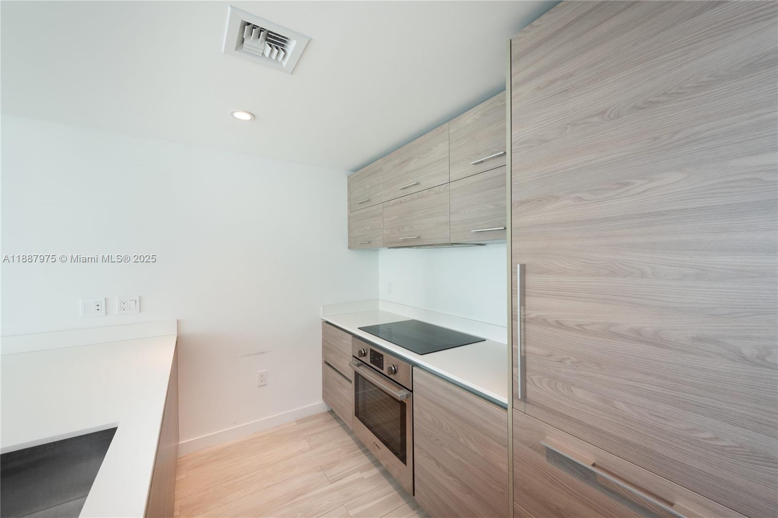1300 S Miami Ave #1003, Miami FL 33130