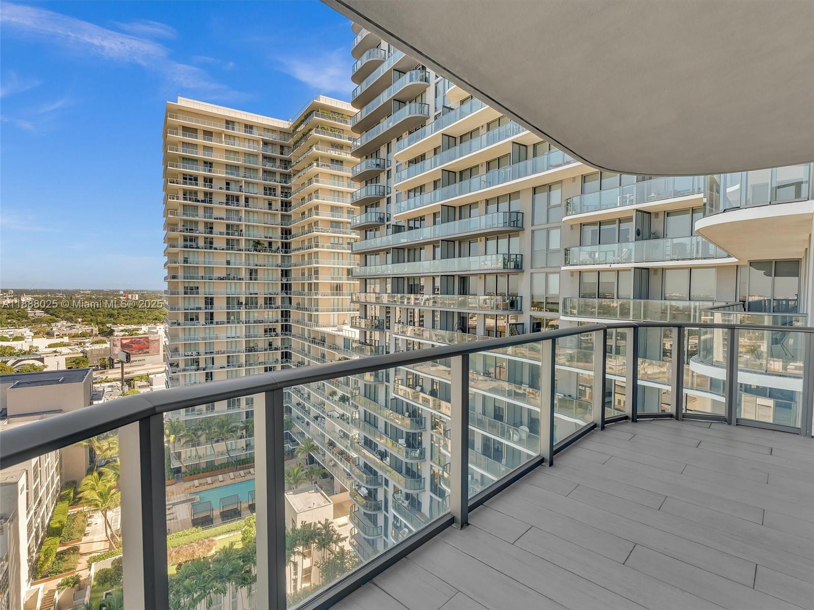 121 NE 34th St #2016, Miami FL 33137