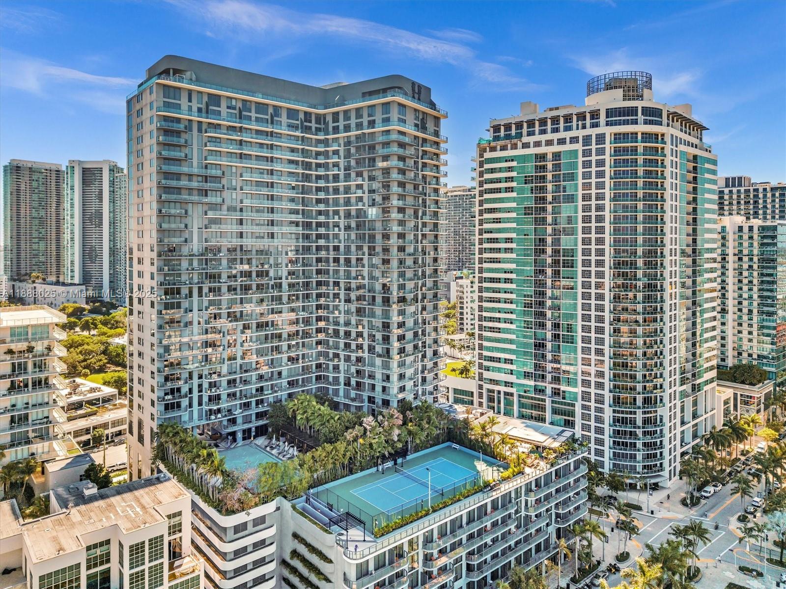 121 NE 34th St #2016, Miami FL 33137