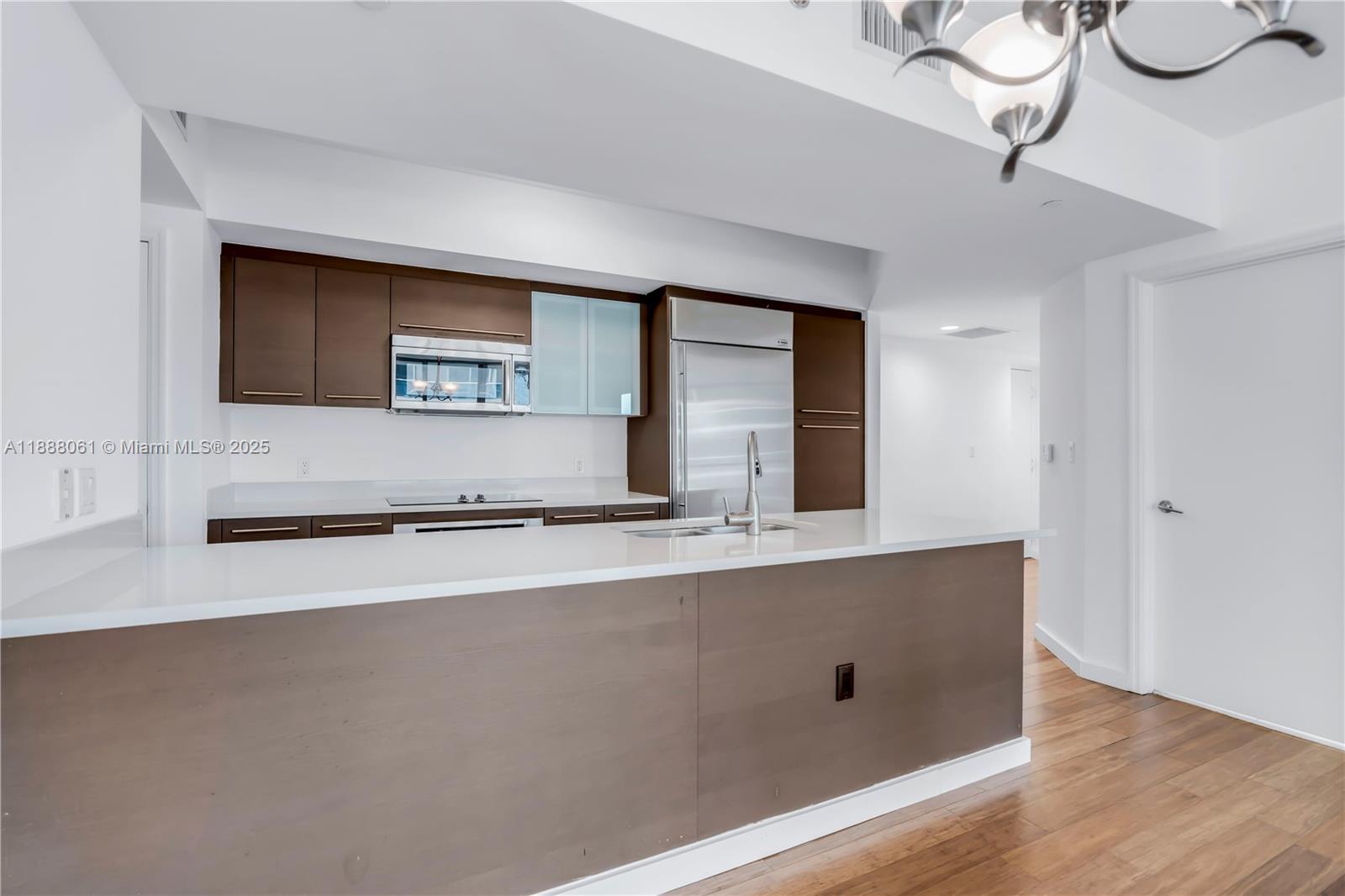 55 SE 6th St #3503, Miami FL 33131