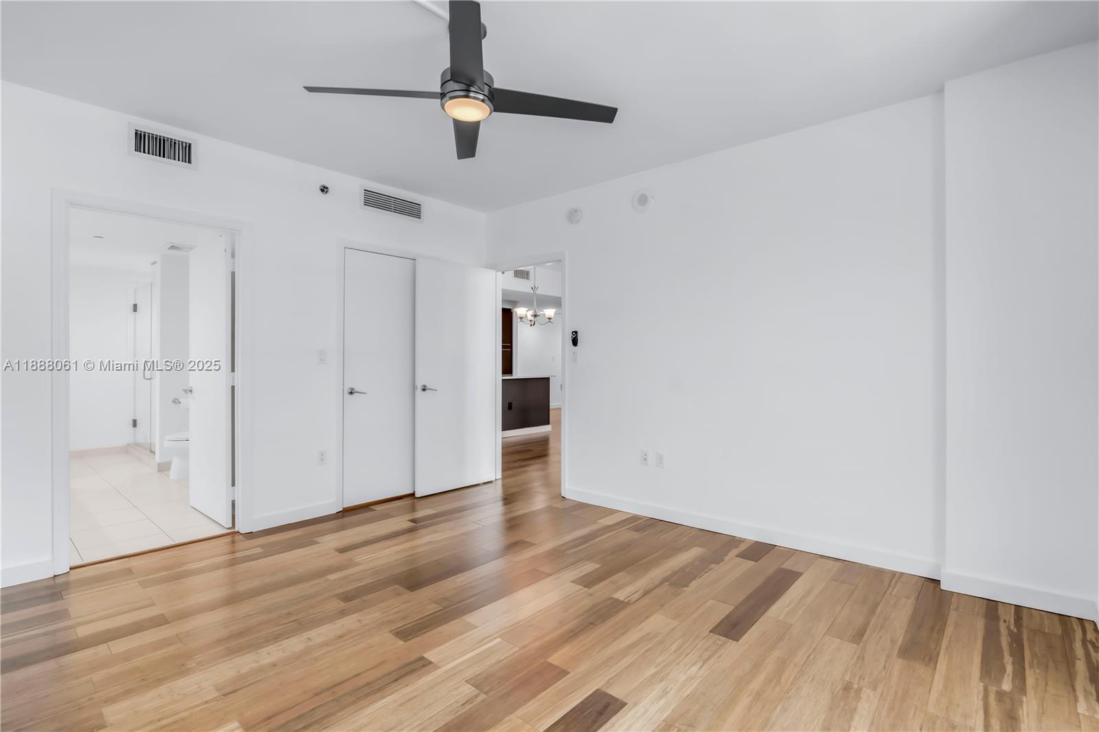 55 SE 6th St #3503, Miami FL 33131