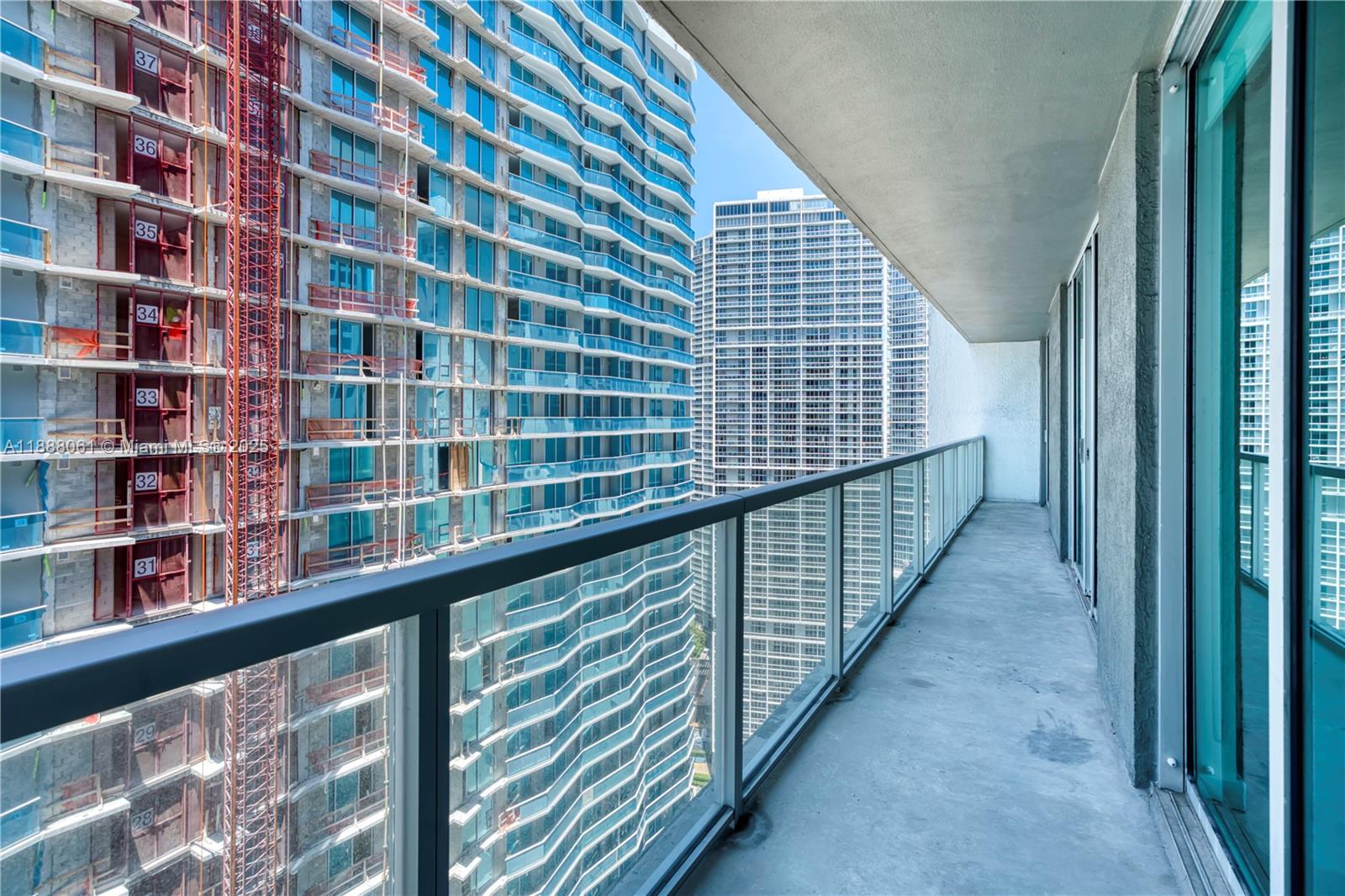 55 SE 6th St #3503, Miami FL 33131