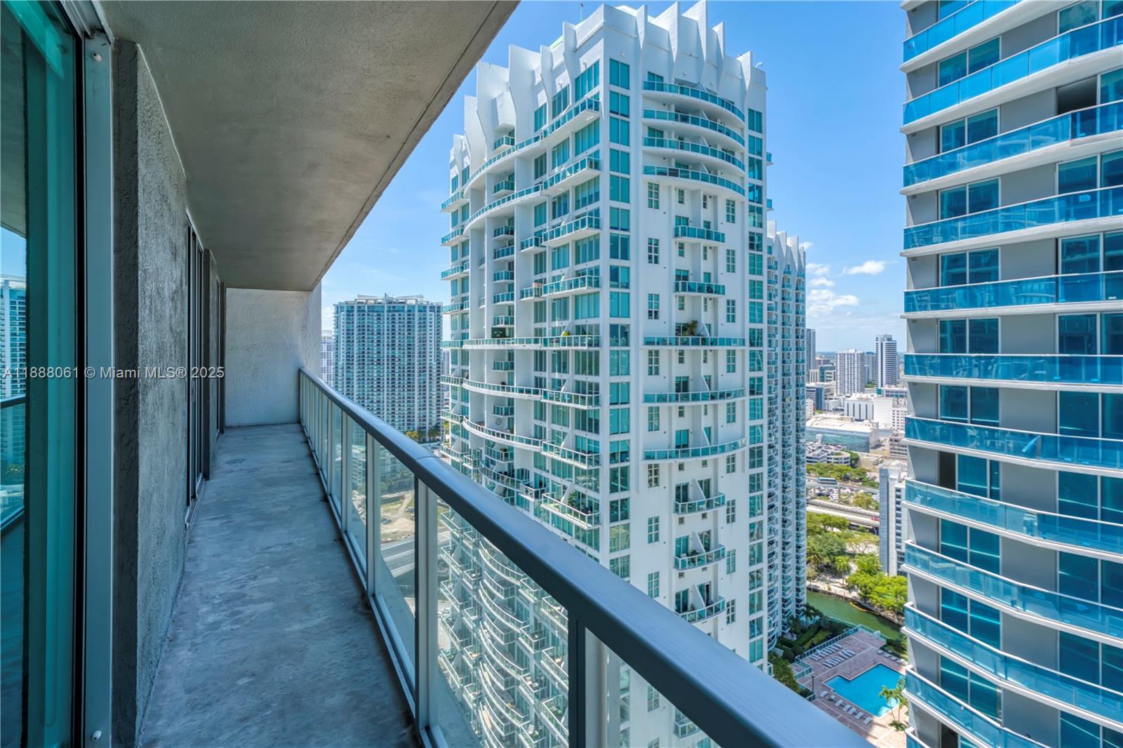 55 SE 6th St #3503, Miami FL 33131