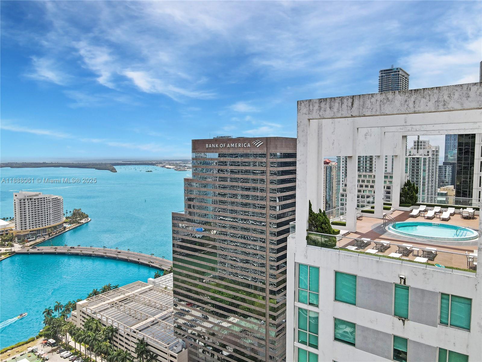 55 SE 6th St #3503, Miami FL 33131