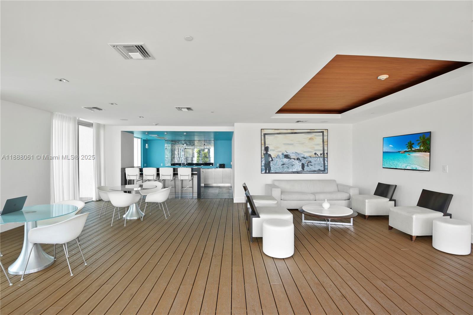 55 SE 6th St #3503, Miami FL 33131