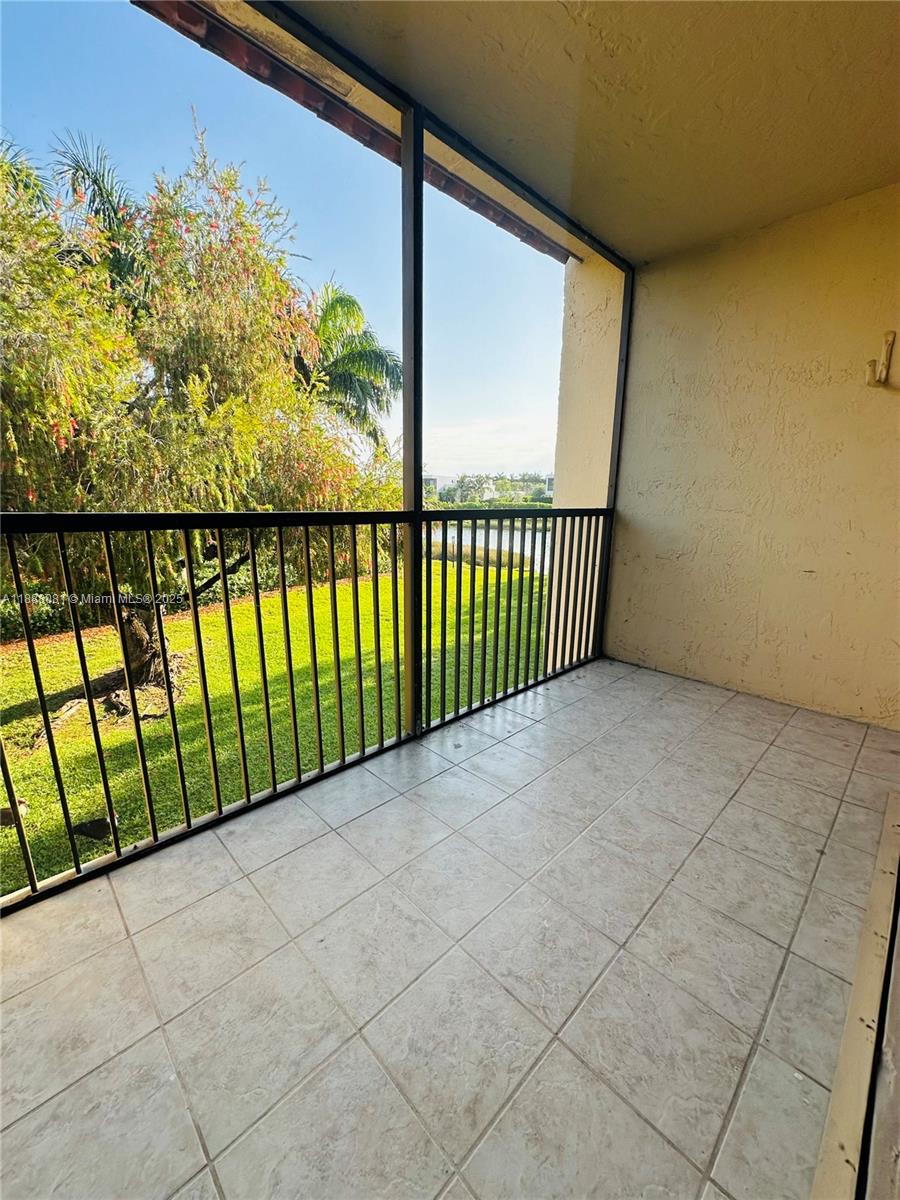 16491 Blatt Blvd #202, Weston FL 33326