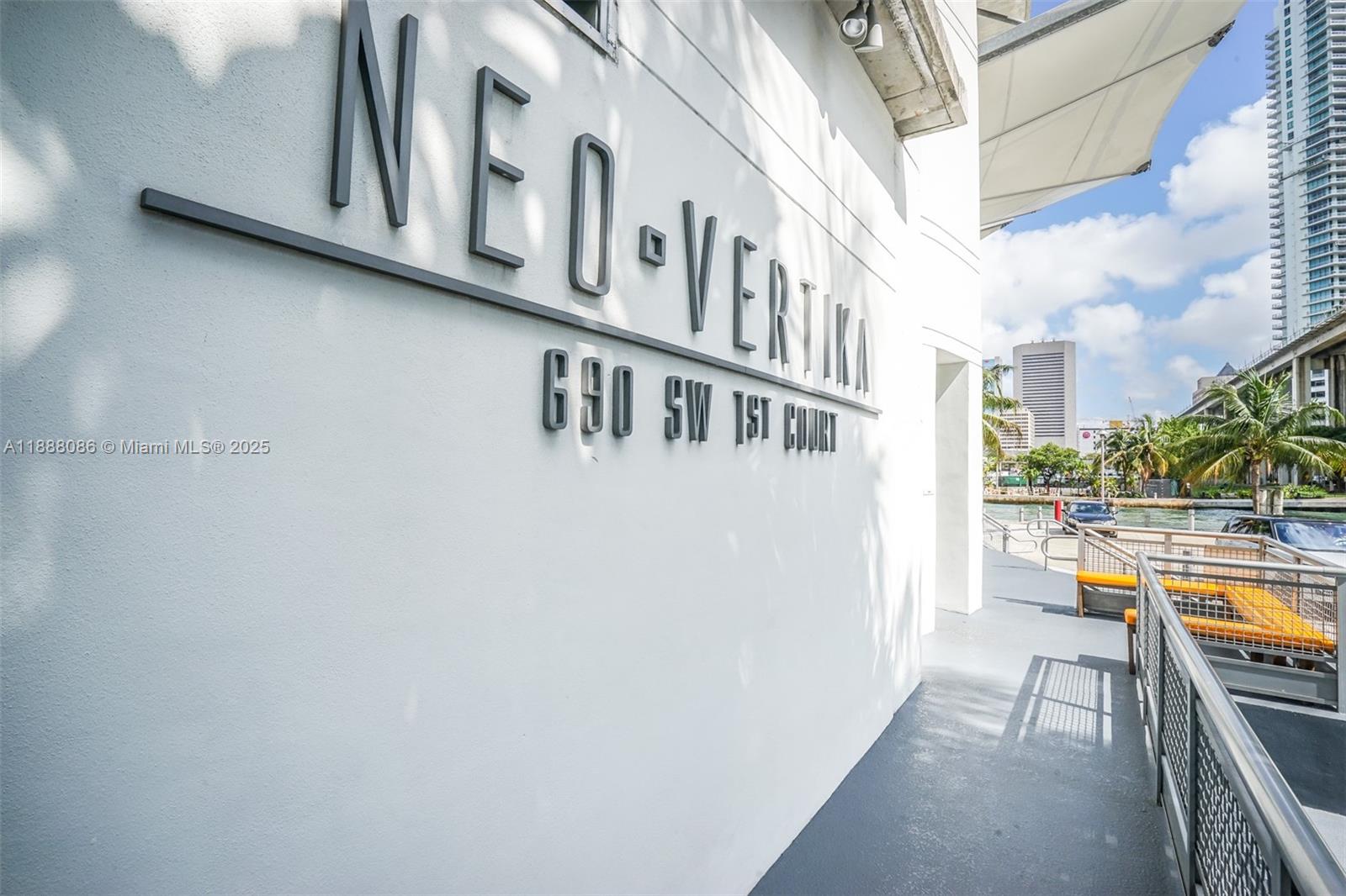 690 SW 1st Ct #1828, Miami FL 33130