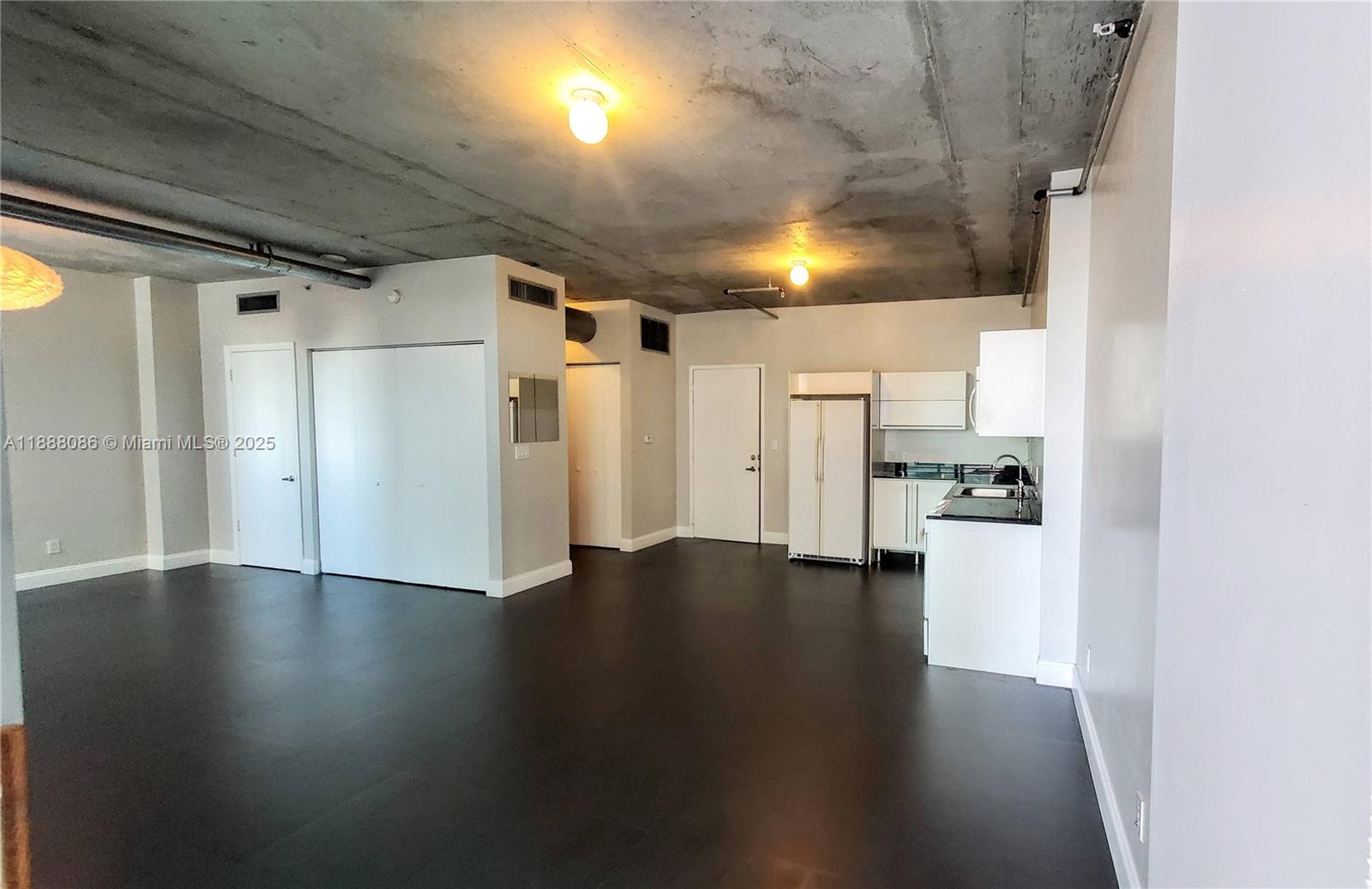 690 SW 1st Ct #1828, Miami FL 33130