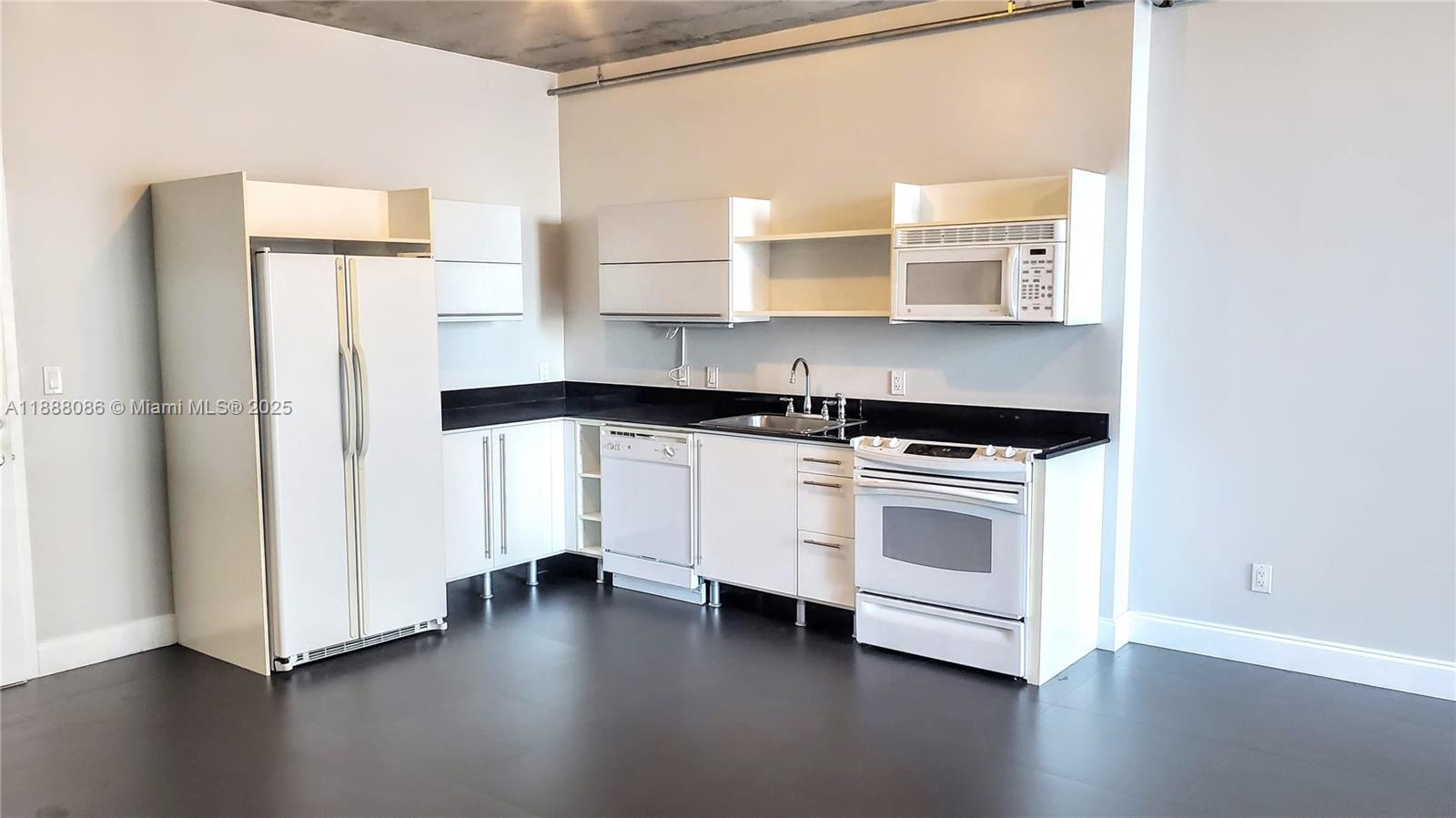 690 SW 1st Ct #1828, Miami FL 33130