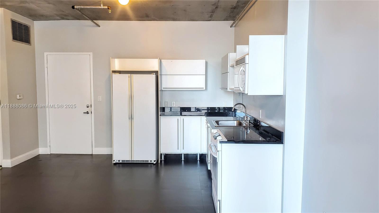 690 SW 1st Ct #1828, Miami FL 33130