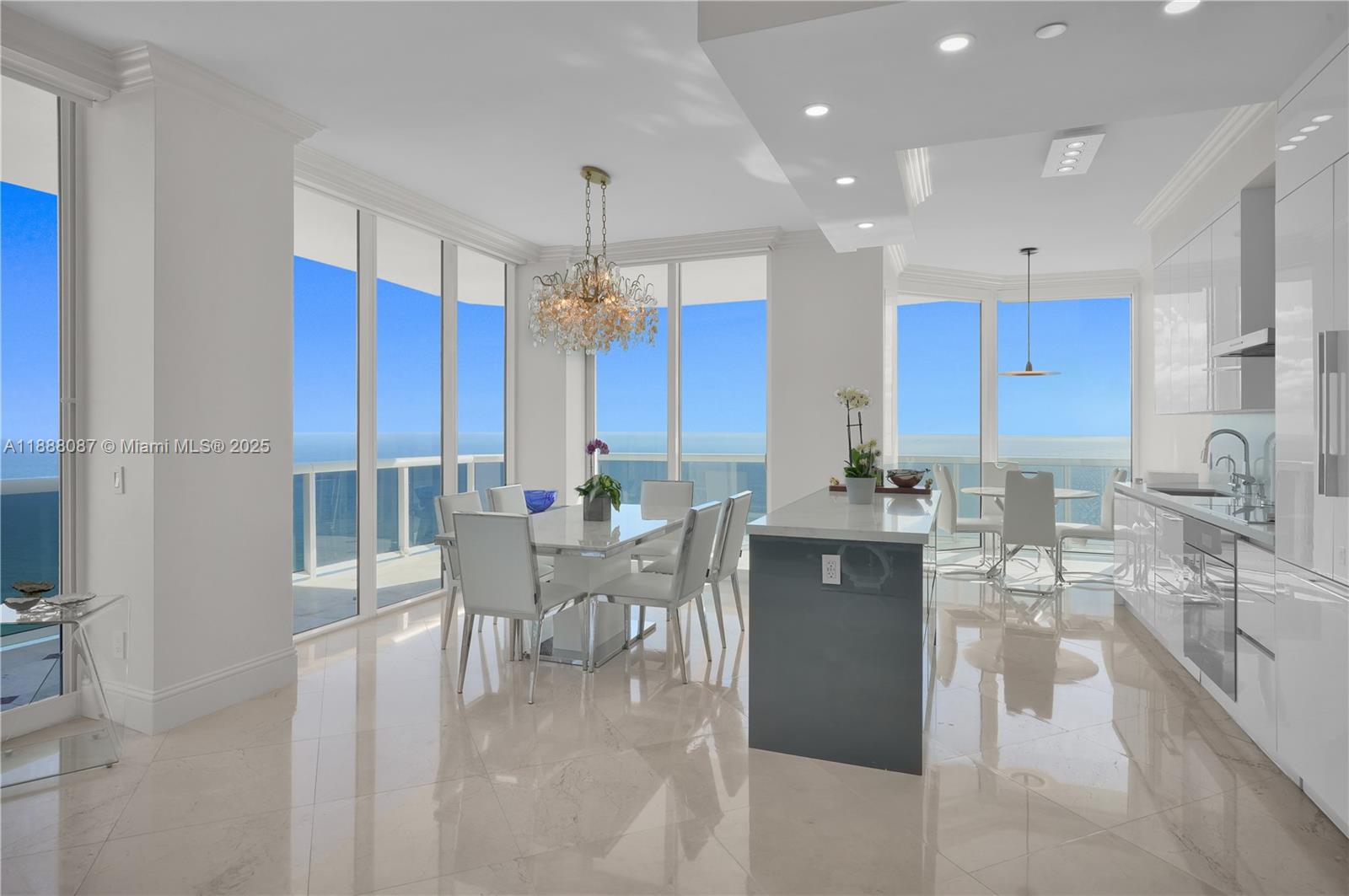 4779 Collins Ave #PH4301, Miami Beach FL 33140