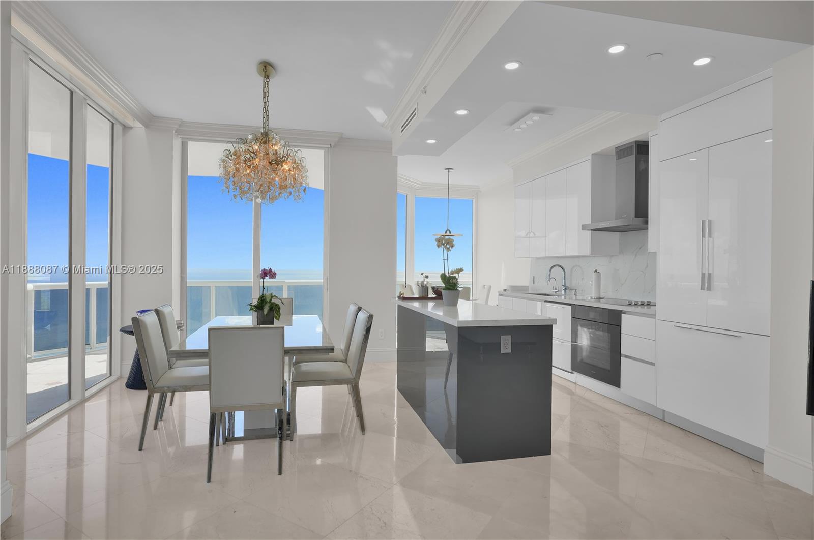 4779 Collins Ave #PH4301, Miami Beach FL 33140