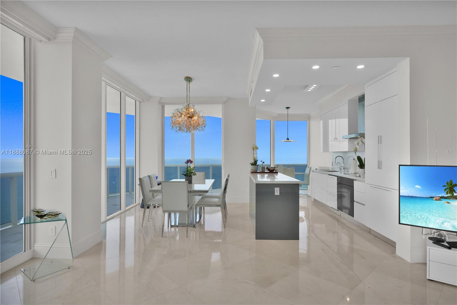 4779 Collins Ave #PH4301, Miami Beach FL 33140