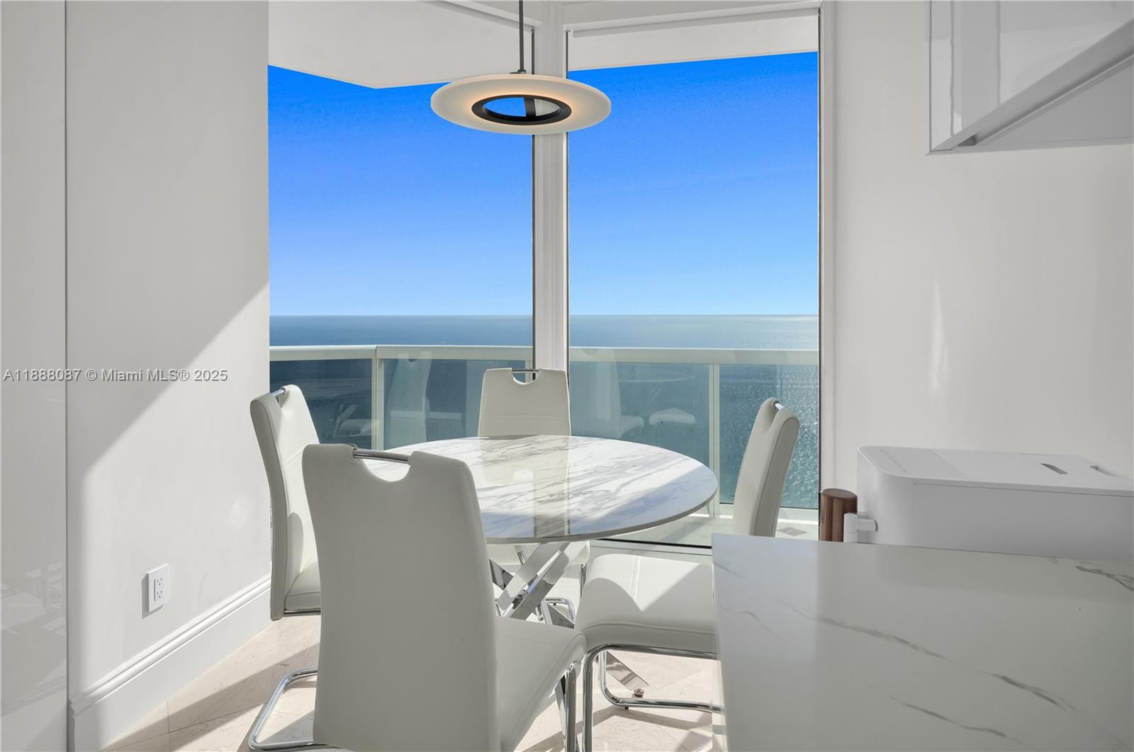 4779 Collins Ave #PH4301, Miami Beach FL 33140