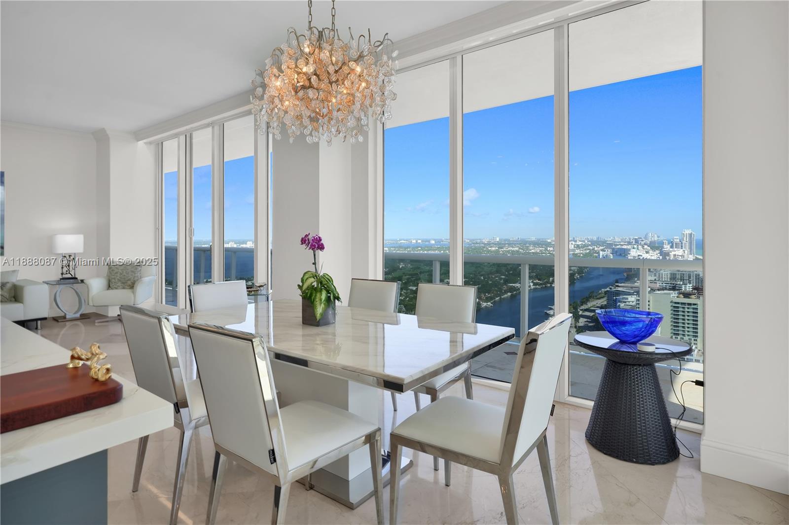 4779 Collins Ave #PH4301, Miami Beach FL 33140