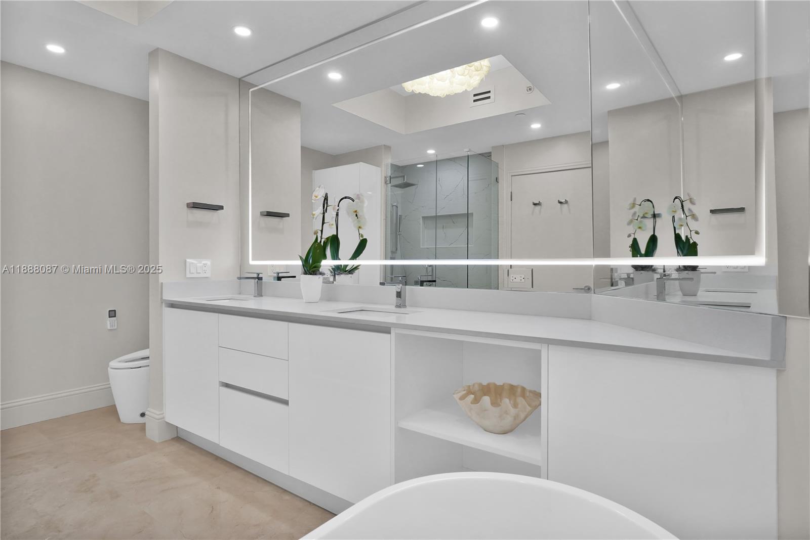 4779 Collins Ave #PH4301, Miami Beach FL 33140