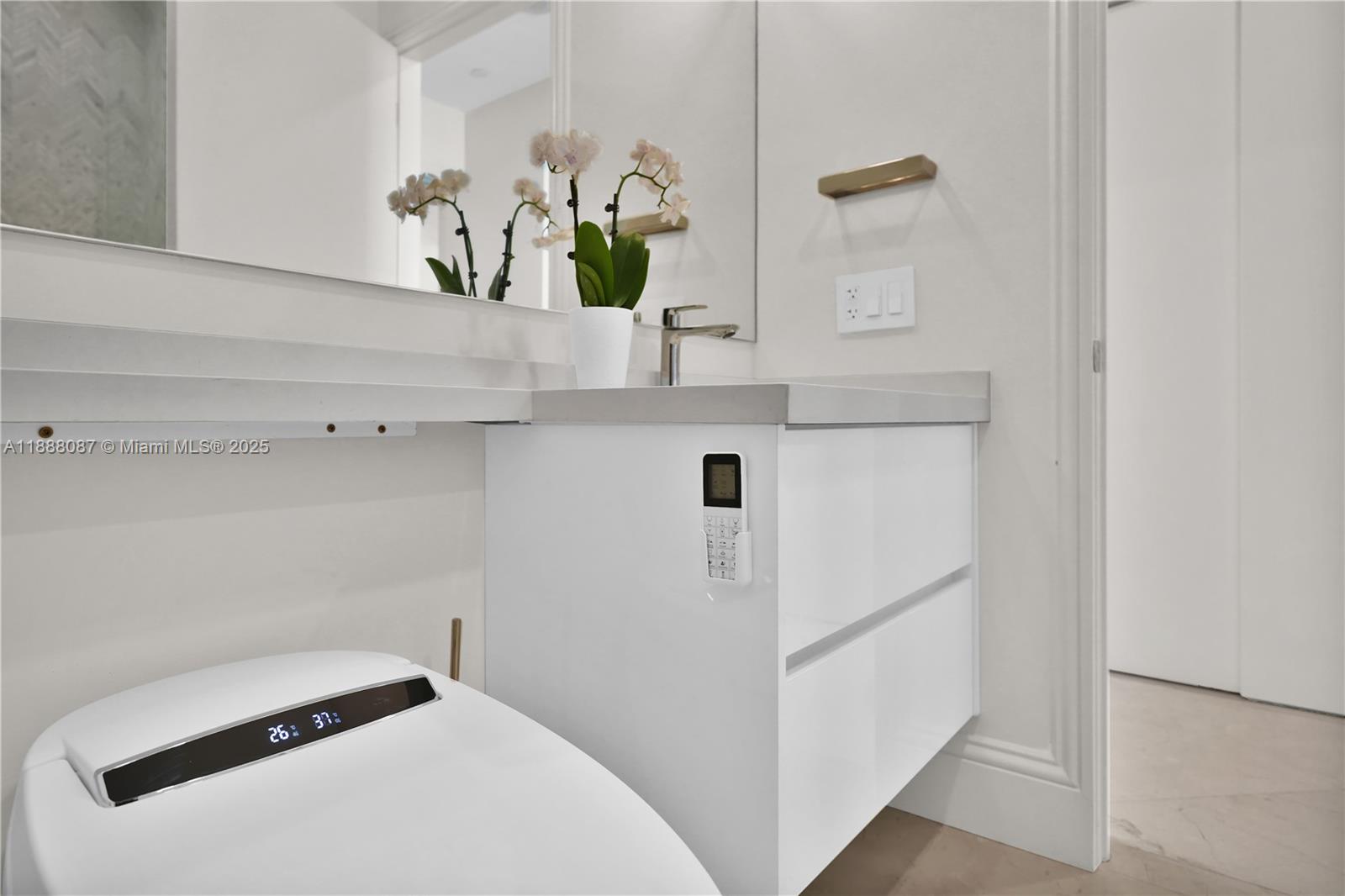 4779 Collins Ave #PH4301, Miami Beach FL 33140