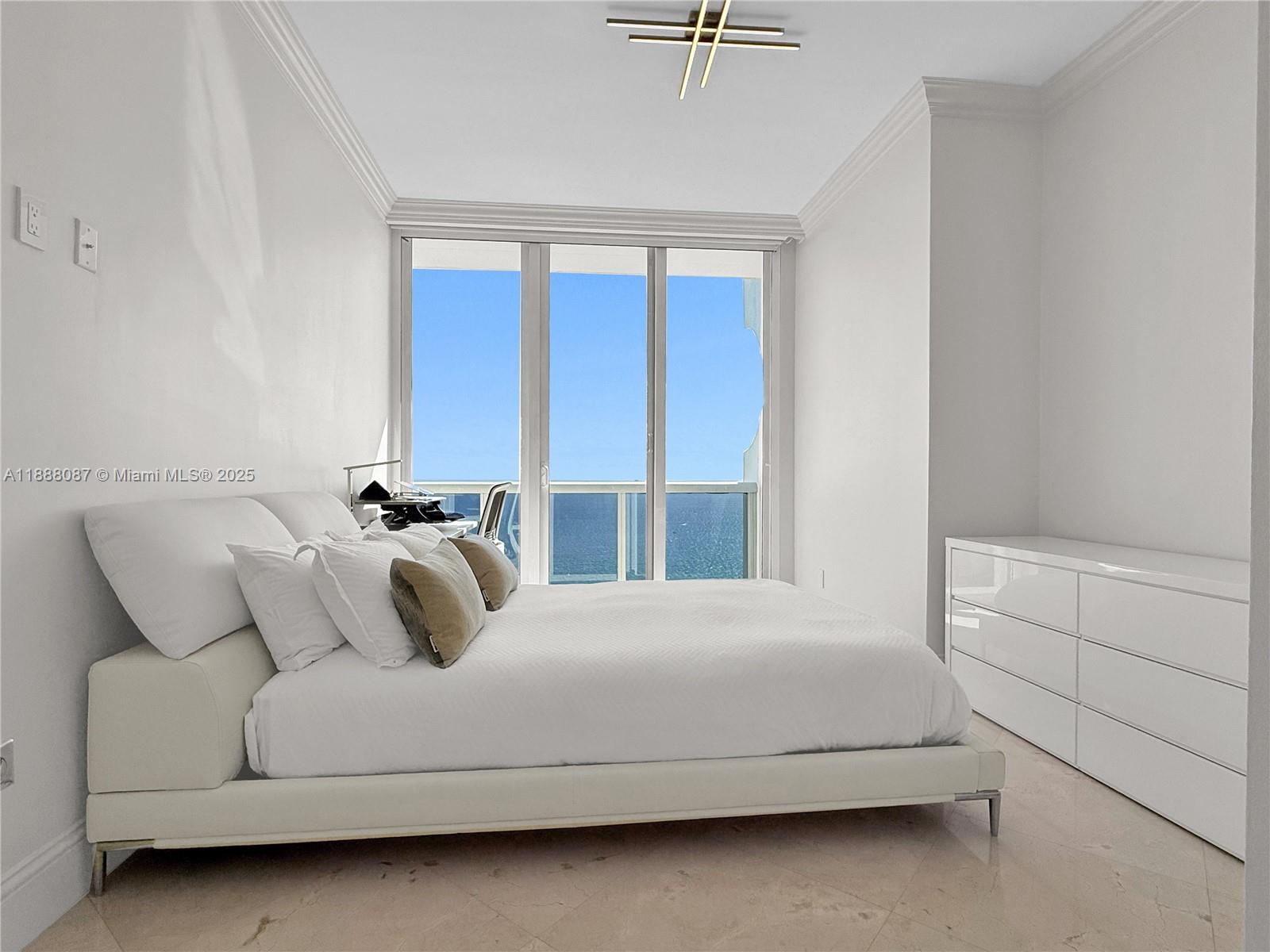 4779 Collins Ave #PH4301, Miami Beach FL 33140