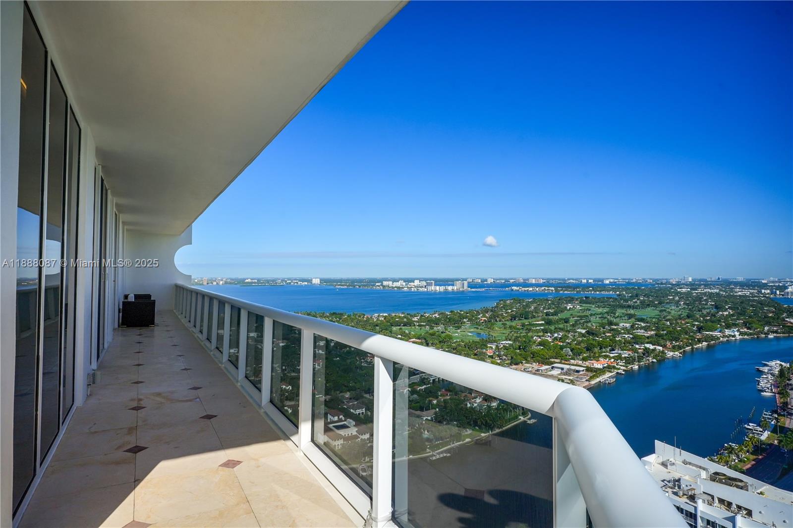 4779 Collins Ave #PH4301, Miami Beach FL 33140