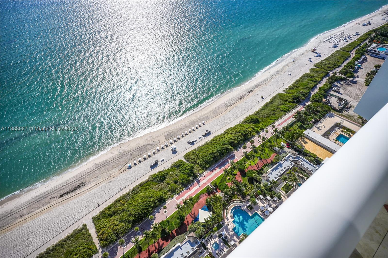 4779 Collins Ave #PH4301, Miami Beach FL 33140