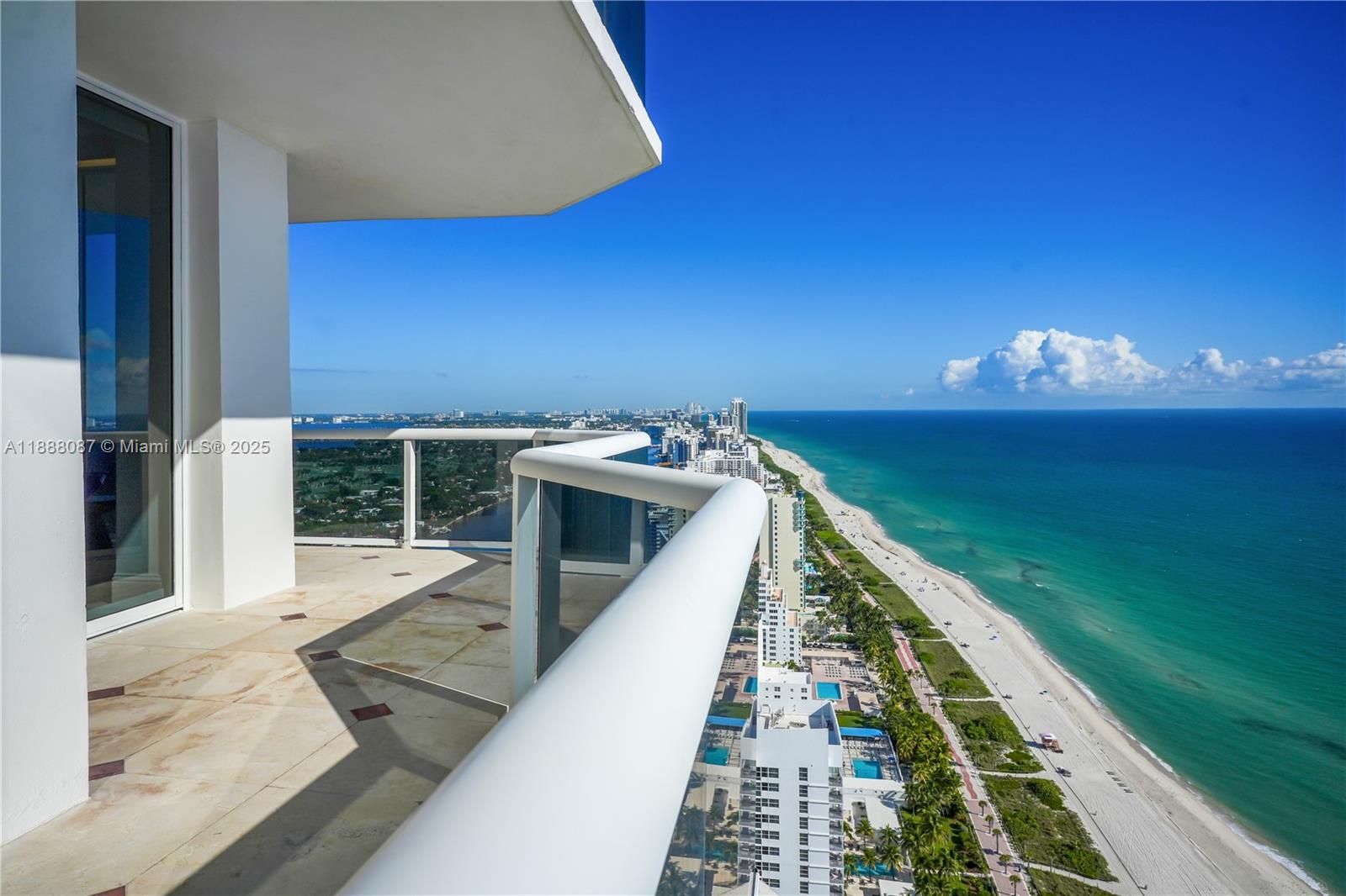 4779 Collins Ave #PH4301, Miami Beach FL 33140