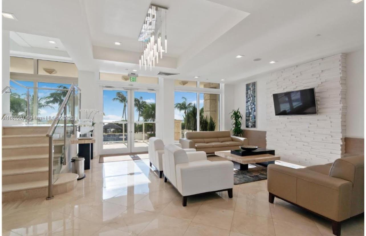 4779 Collins Ave #PH4301, Miami Beach FL 33140
