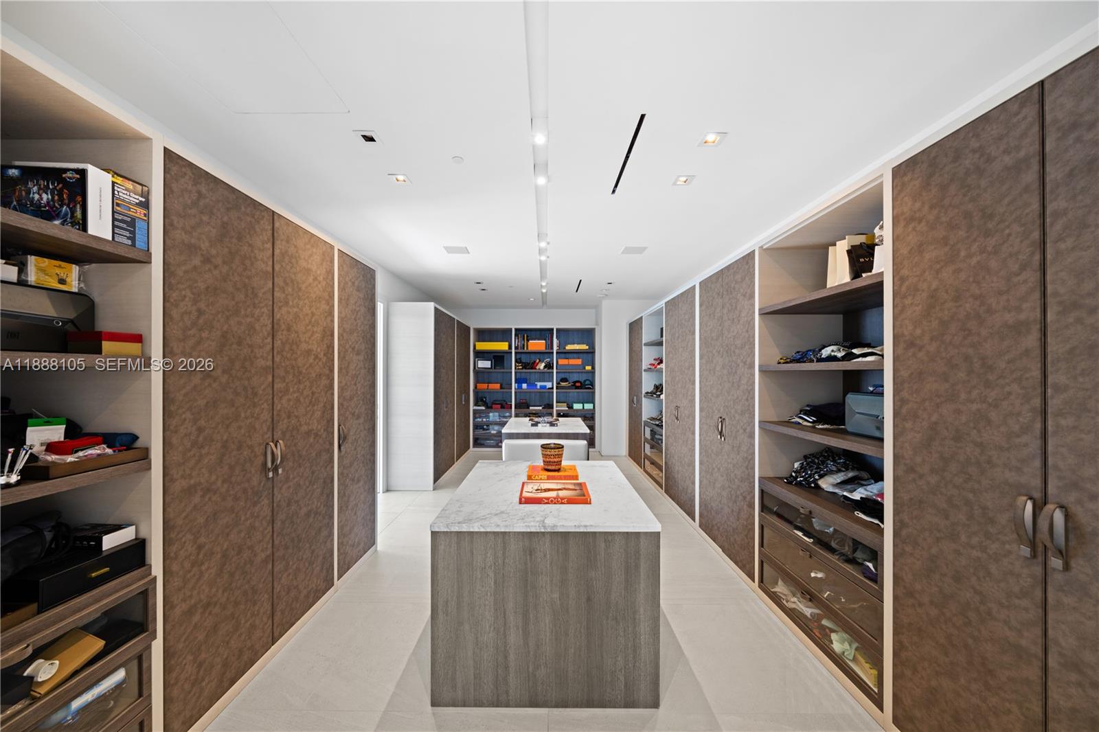 17141 Collins Ave #LPH-1, Sunny Isles Beach FL 33160