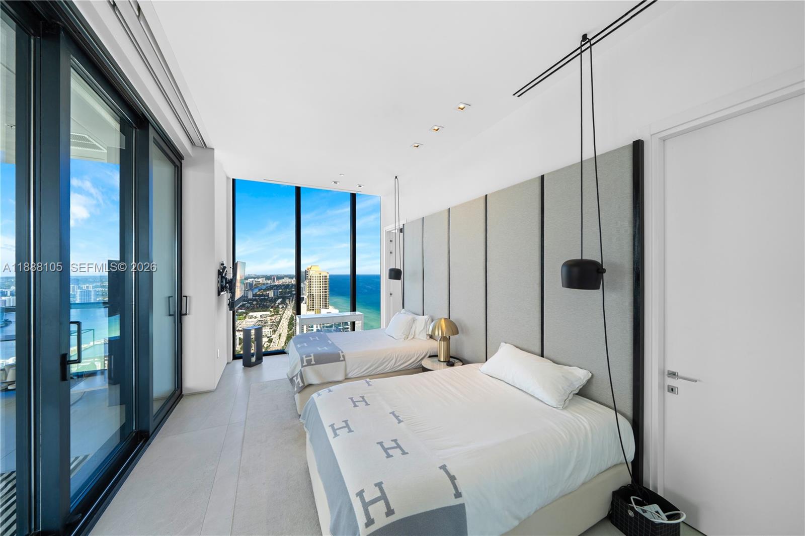 17141 Collins Ave #LPH-1, Sunny Isles Beach FL 33160