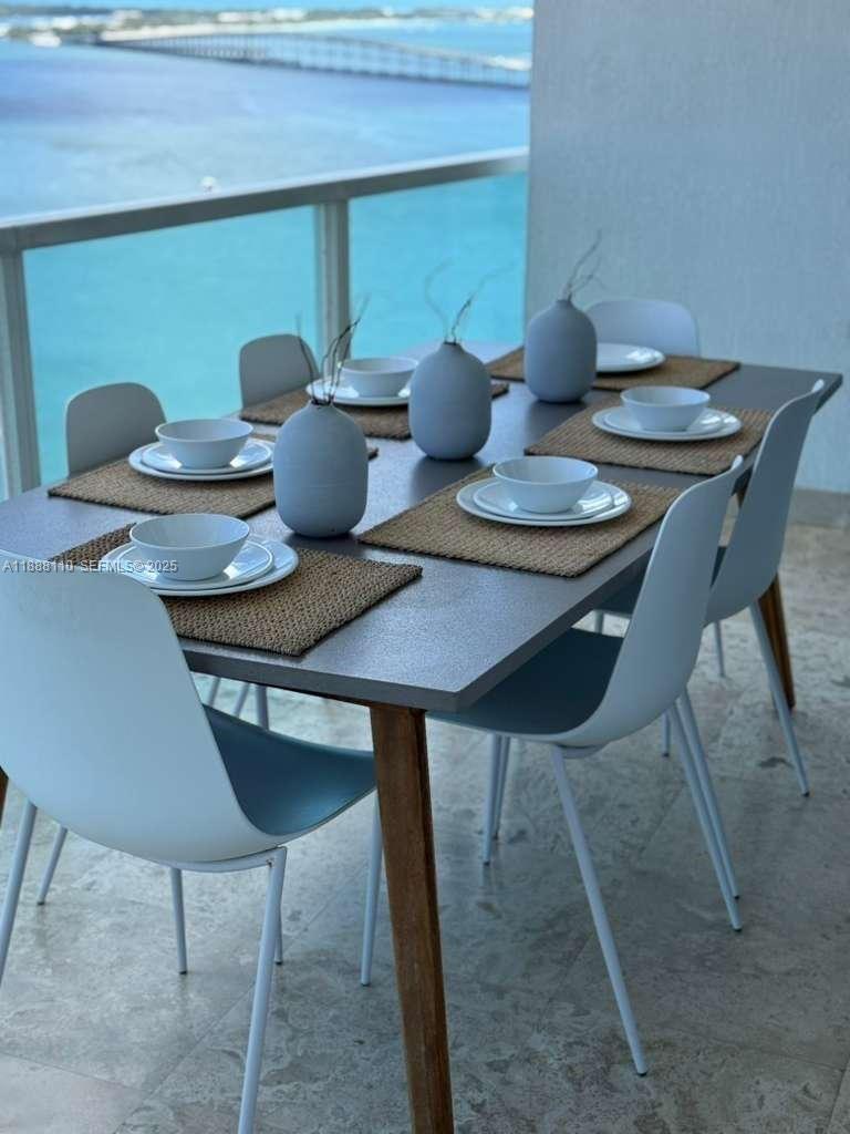 2101 Brickell Ave #2104, Miami FL 33129