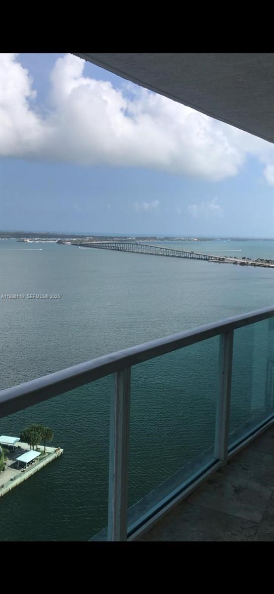 2101 Brickell Ave #2104, Miami FL 33129