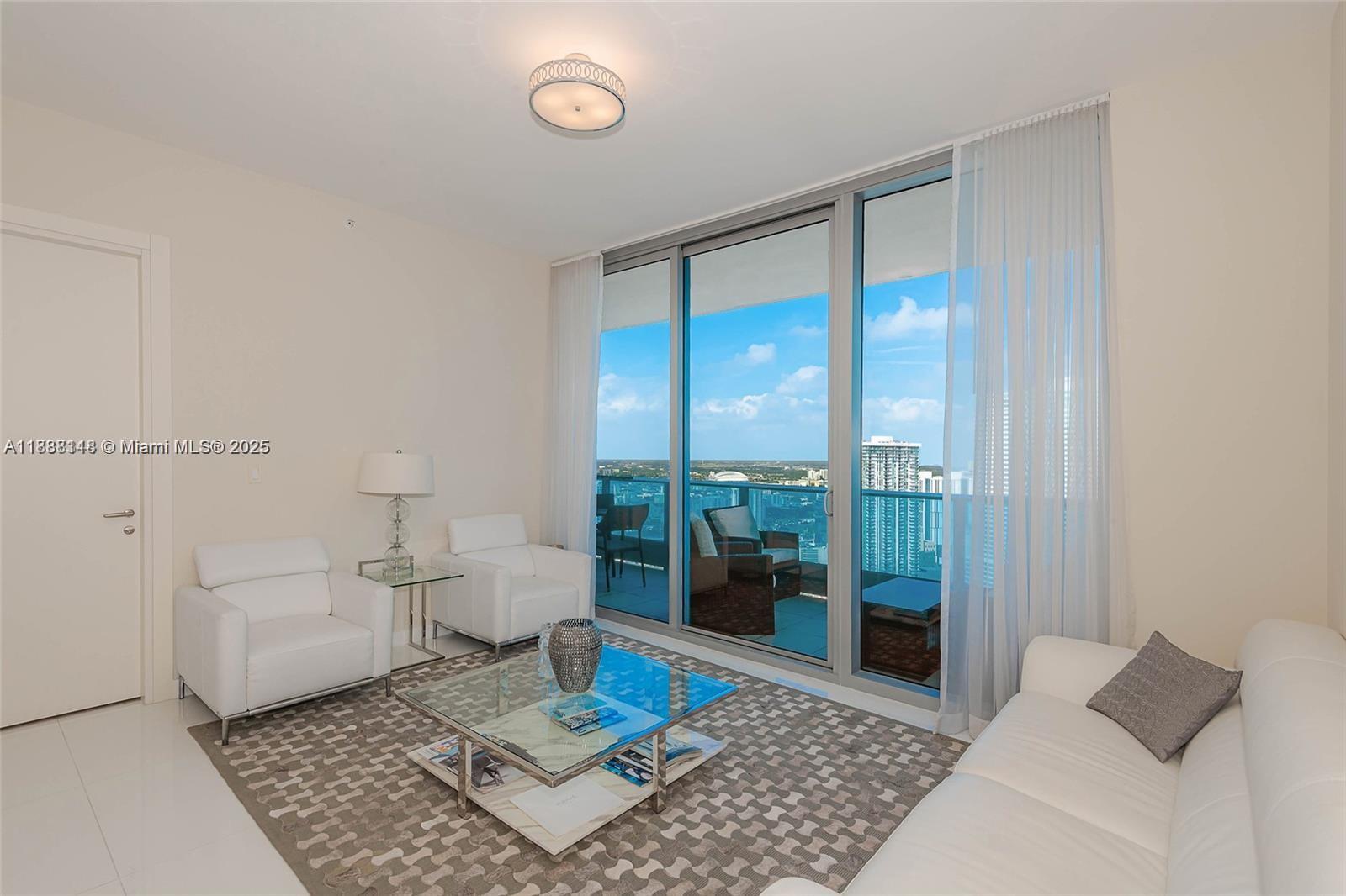 200 Biscayne Boulevard Way #5109, Miami FL 33131
