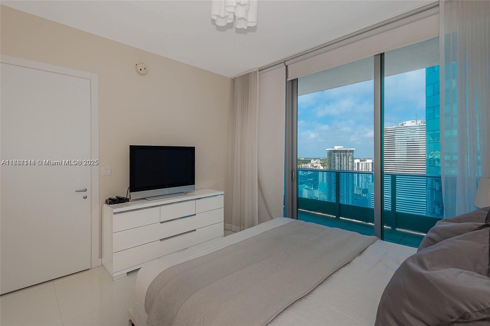200 Biscayne Boulevard Way #5109, Miami FL 33131